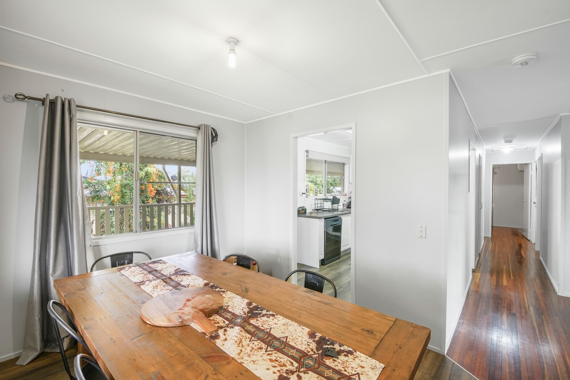30 Middle Crescent Dysart QLD, Dysart - Image 1