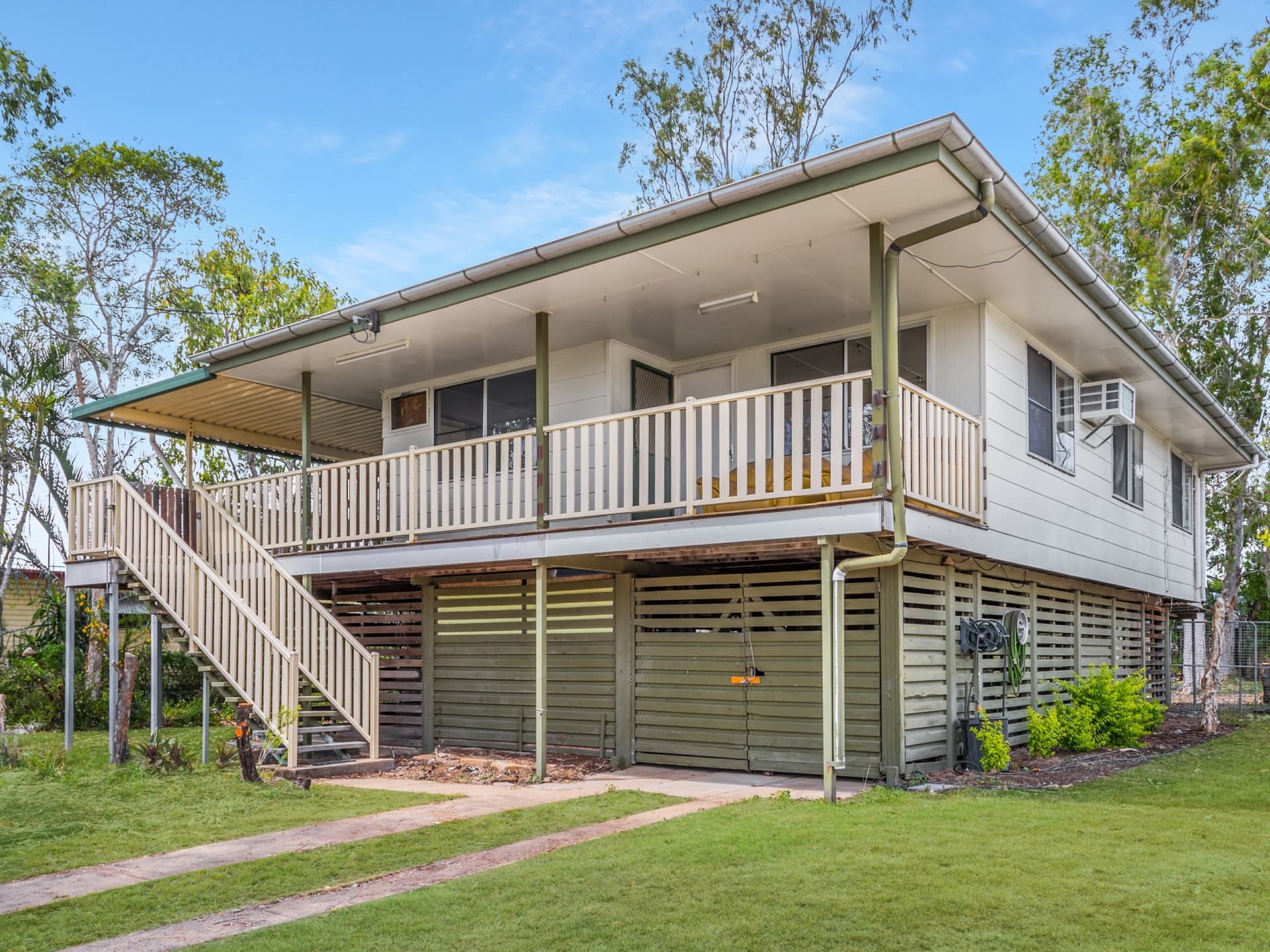 30 Middle Crescent Dysart QLD, Dysart - Thumbnail 2