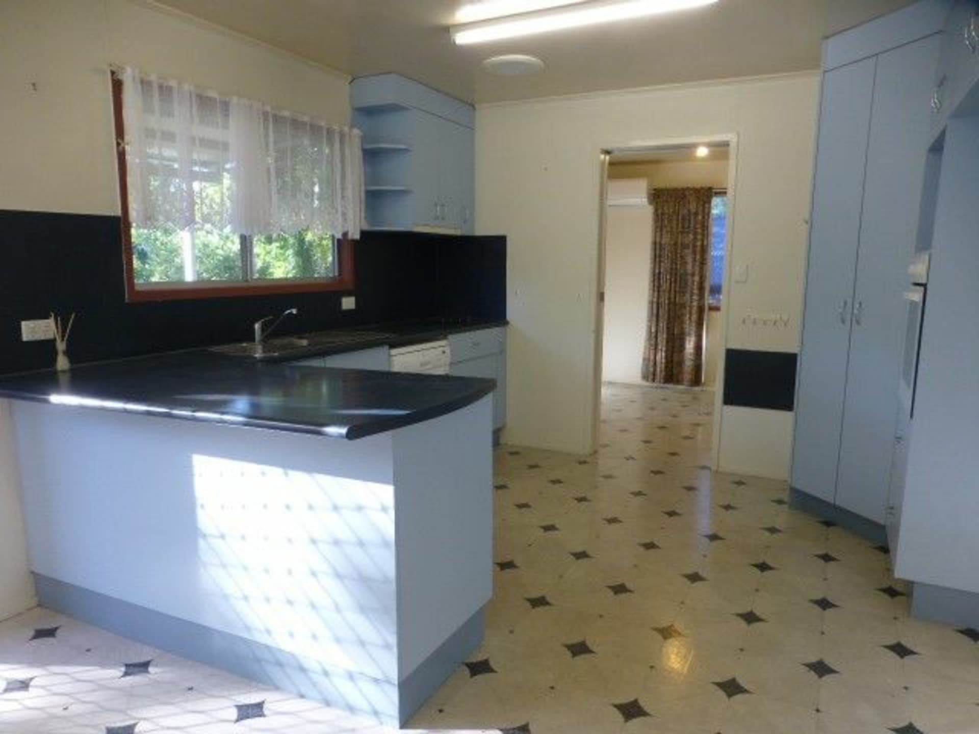 63 Beardmore Crescent Dysart QLD, Dysart - Thumbnail 4