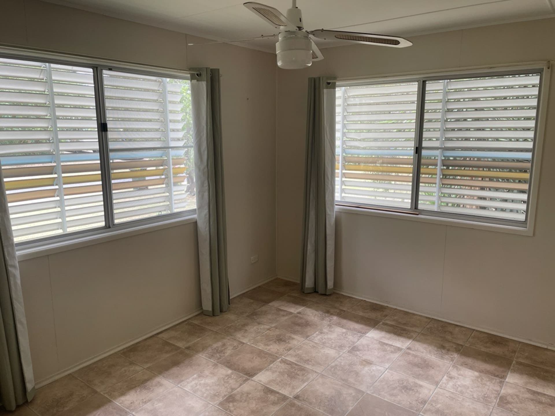 63 Winterer Crescent Dysart QLD, Dysart - Thumbnail 4