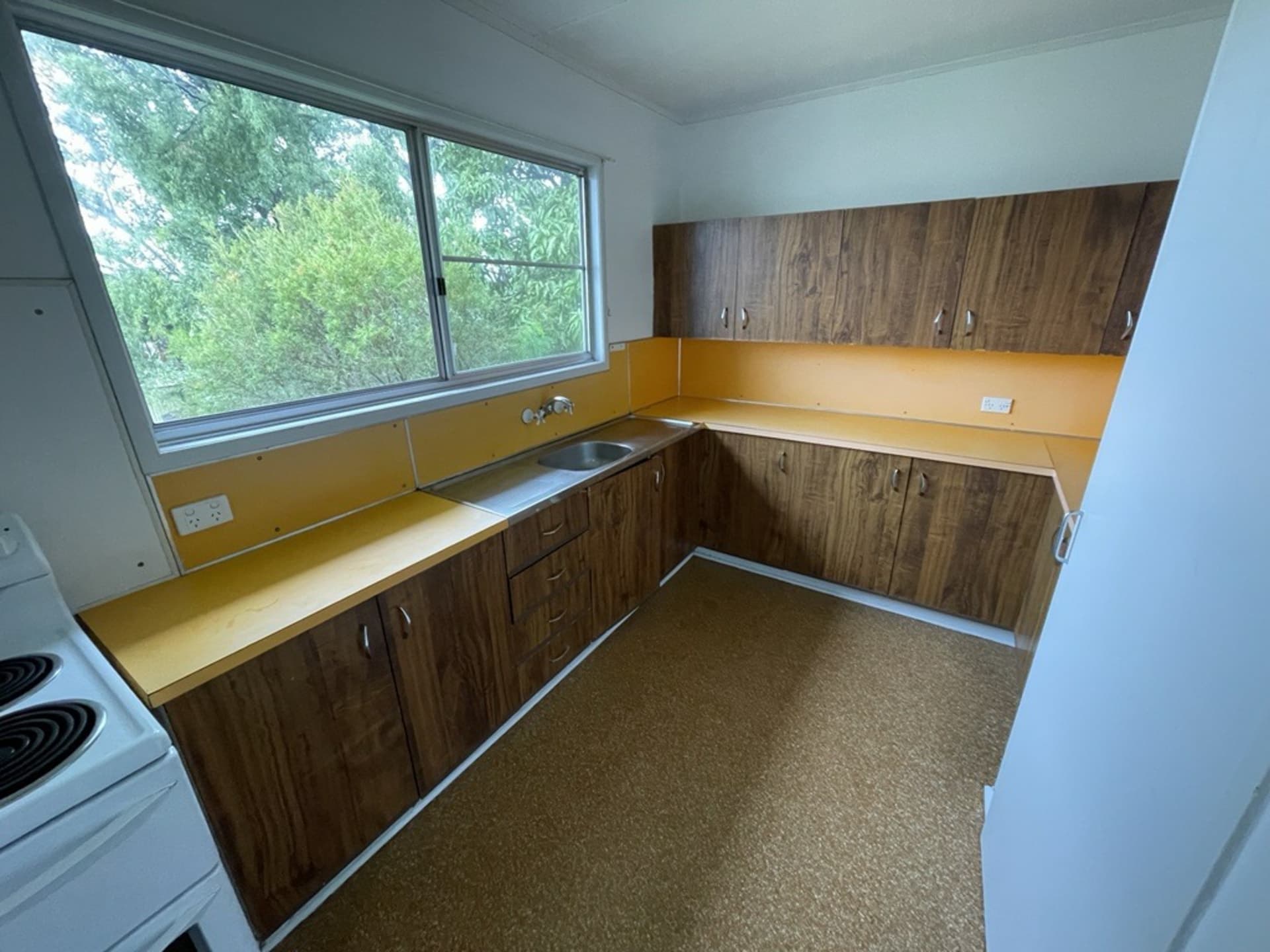53 Winterer Crescent Dysart QLD, Dysart - Thumbnail 4
