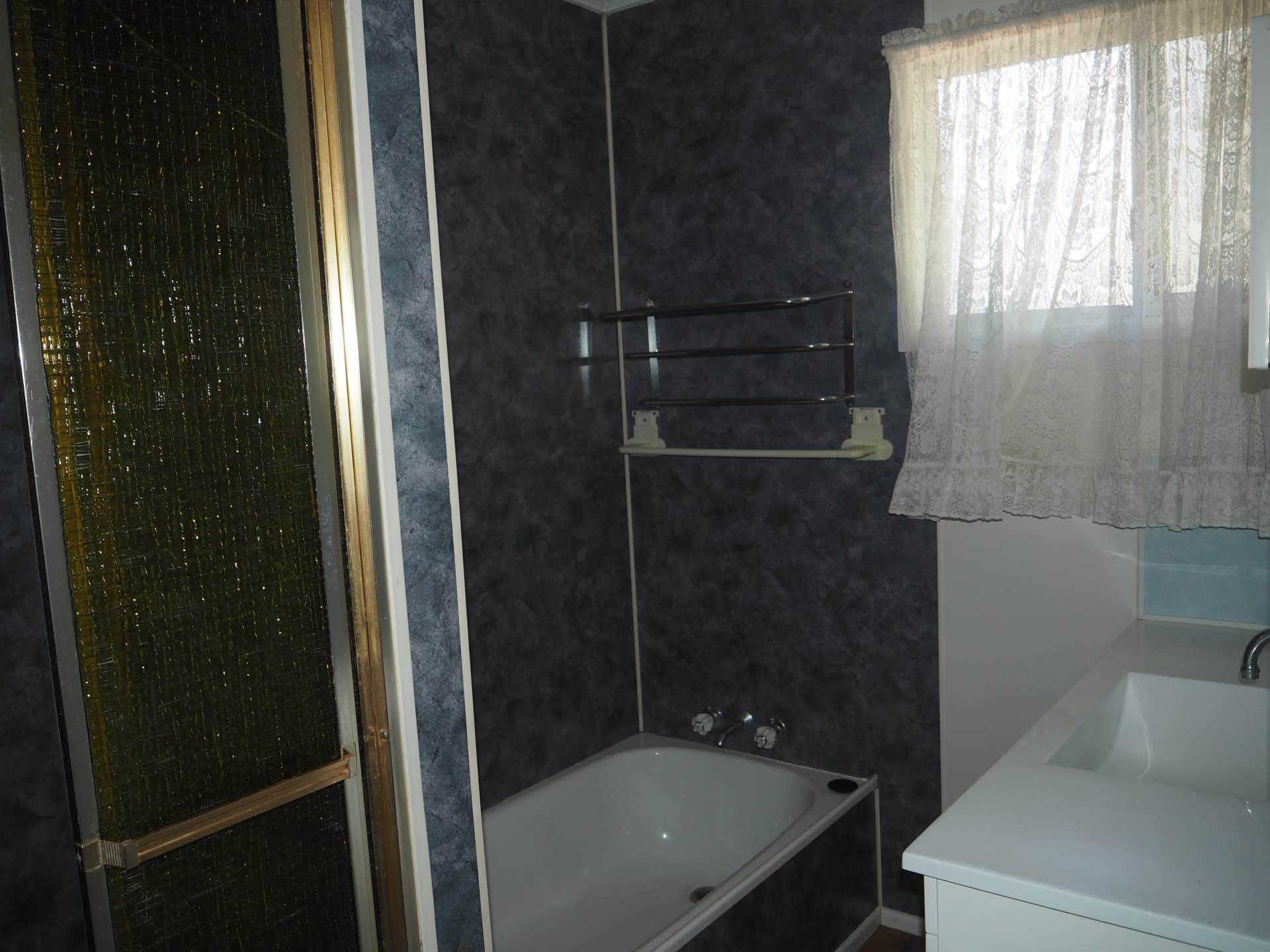 75 Beardmore Cres Dysart QLD, Dysart - Image 1