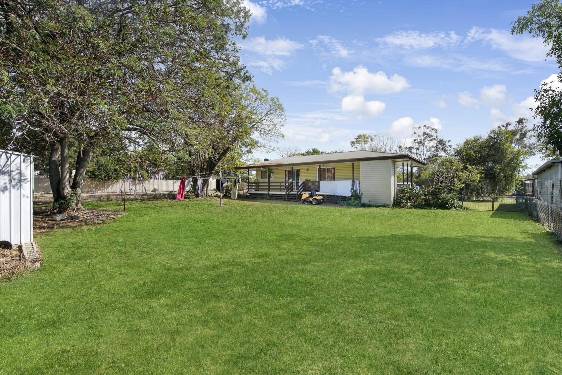 14 Middle Crescent Dysart QLD, Dysart - Thumbnail 4