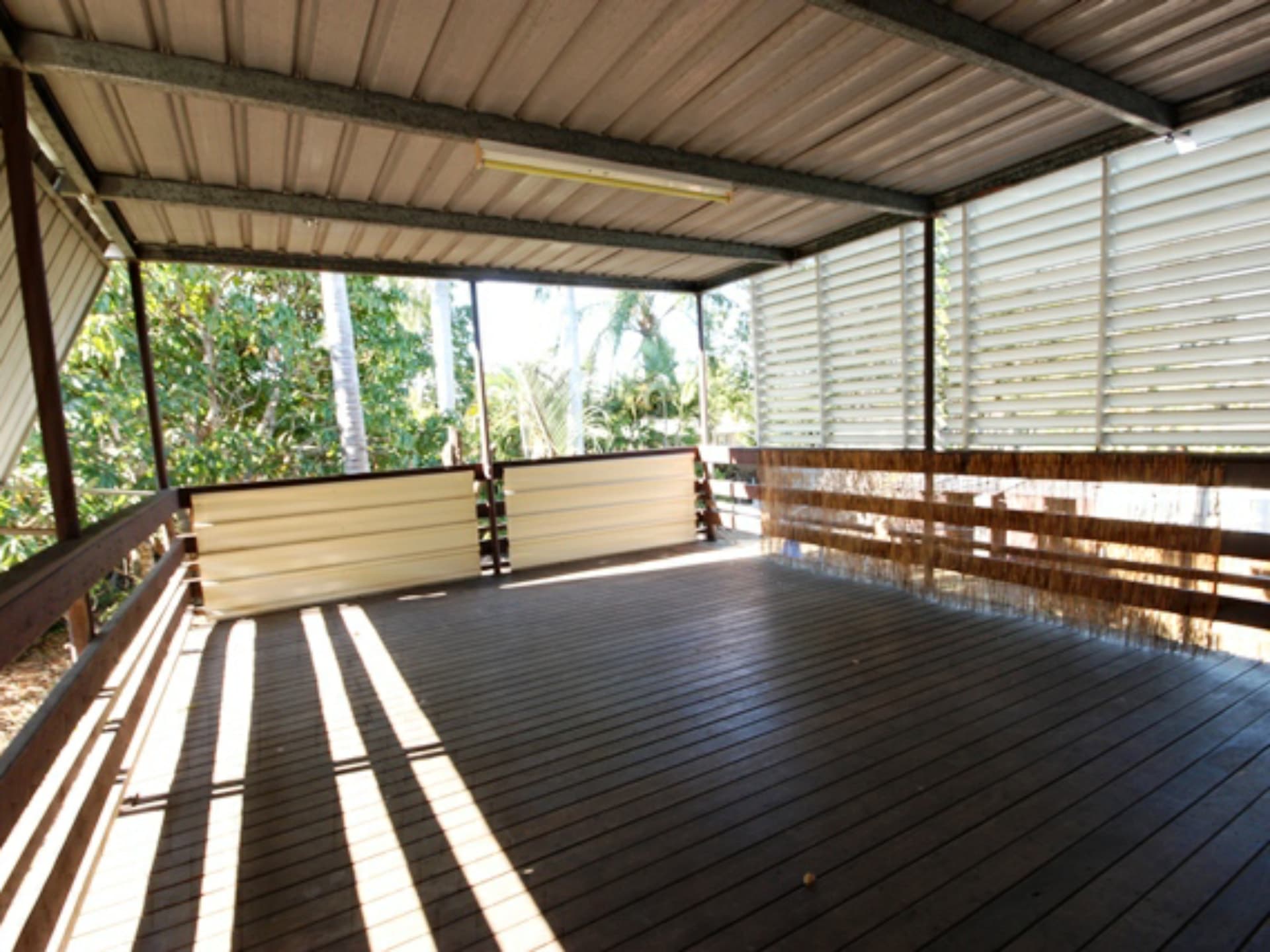 25 Middle Crescent Dysart QLD, Dysart - Thumbnail 3