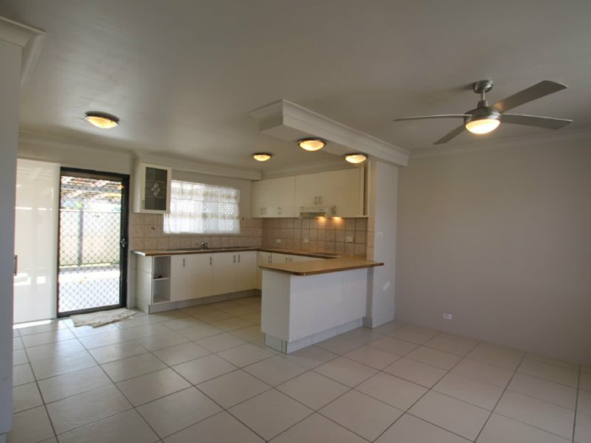 15 Balmoral Street Eagleby QLD, Eagleby - Thumbnail 4
