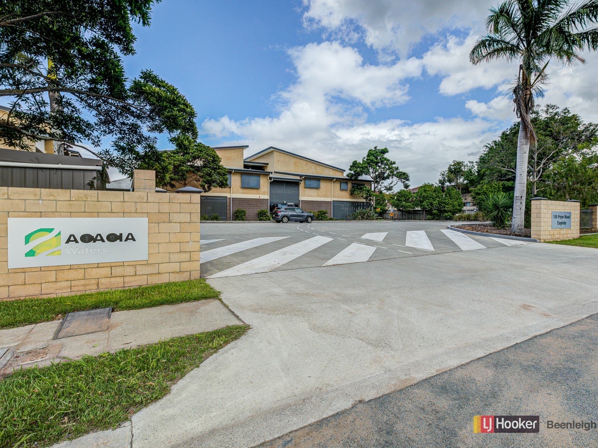 37/155, Eagleby - Image 1