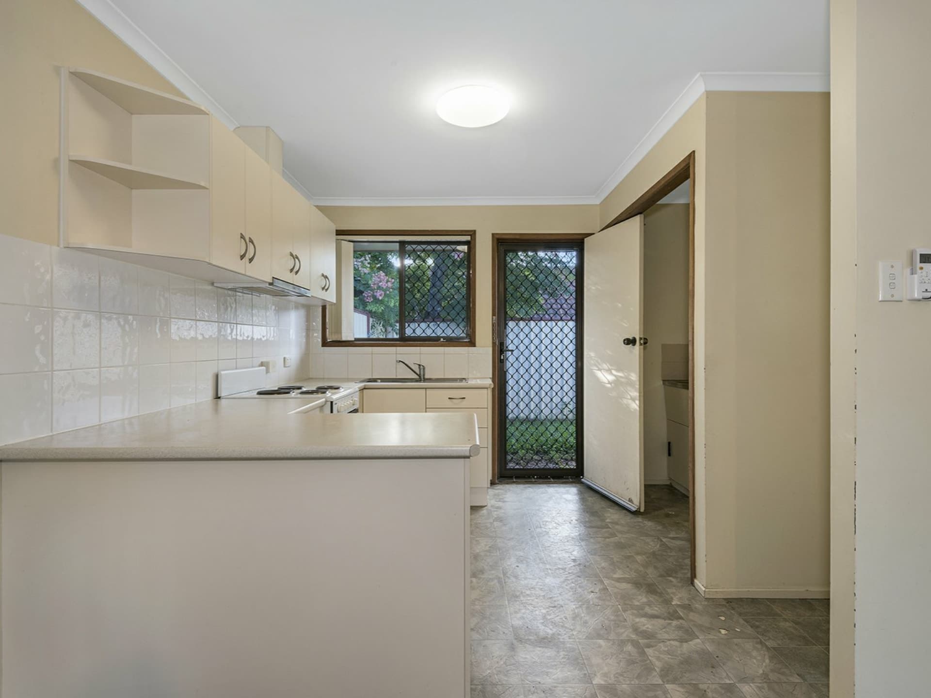 Unit 6/18-22 Albert Street, Eagleby, Eagleby - Thumbnail 3