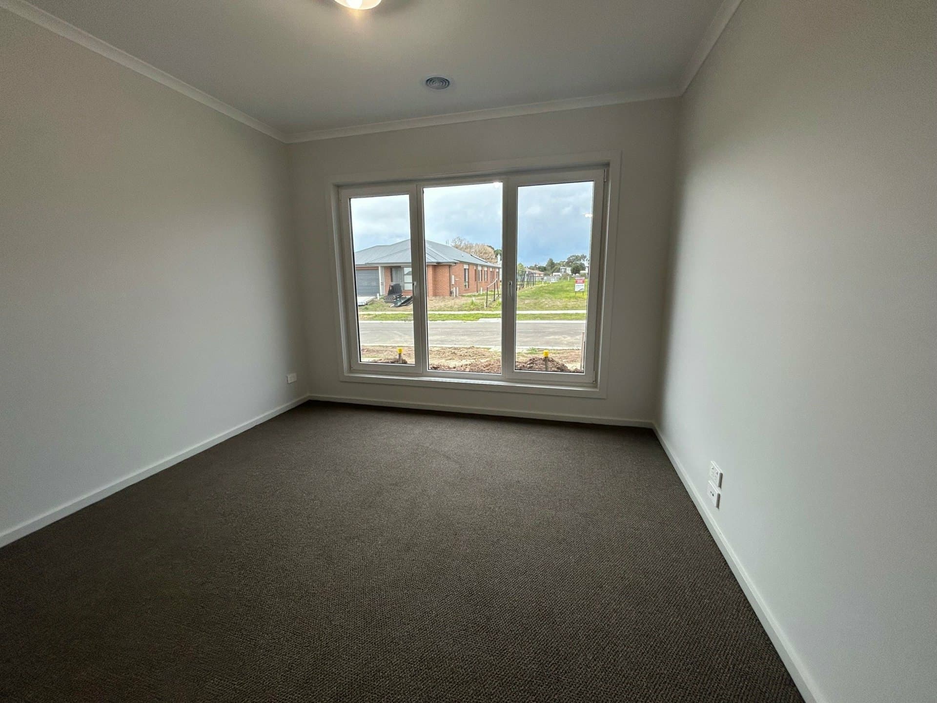 3 Clothier Cresent East Bairnsdale VIC, East Bairnsdale - Thumbnail 3