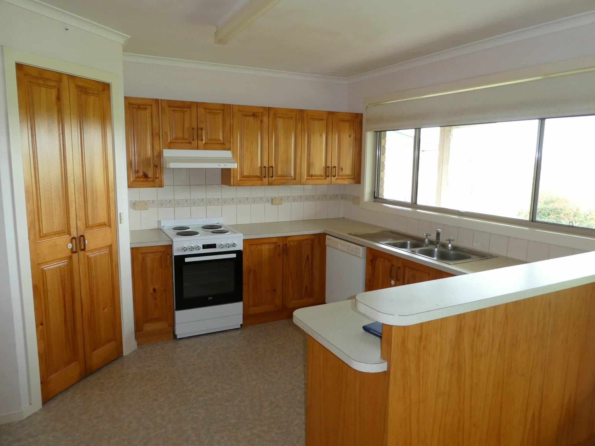 34 Crooke Street East Bairnsdale VIC, East Bairnsdale - Thumbnail 2