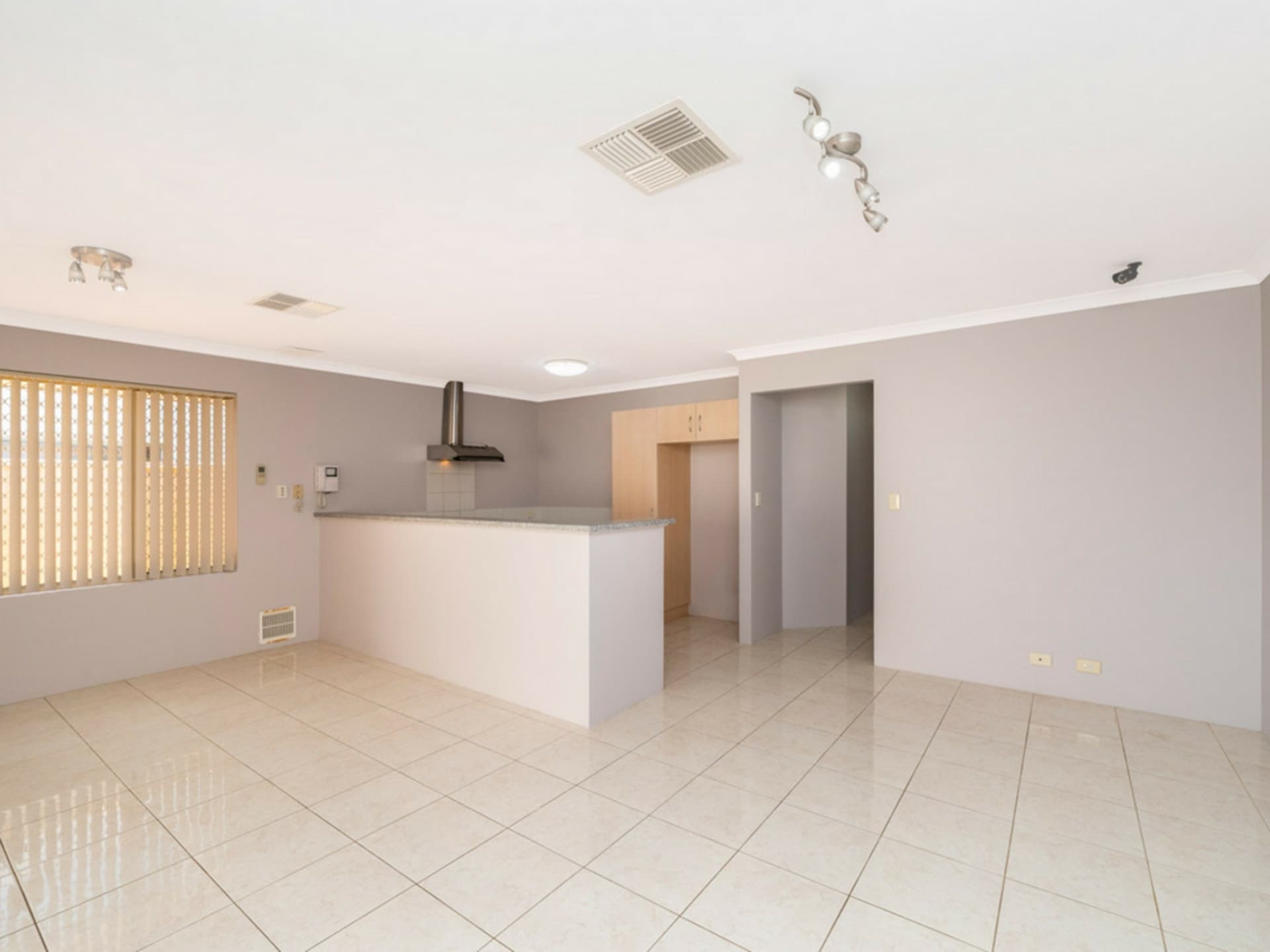 4/5 Henry Street East Cannington WA, East Cannington - Thumbnail 2