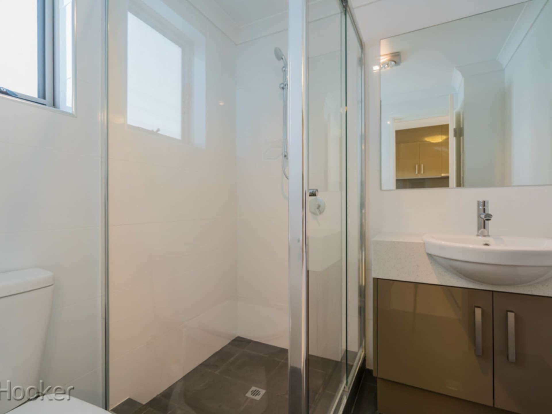 2/9 Henry Street East Cannington WA, East Cannington - Thumbnail 5