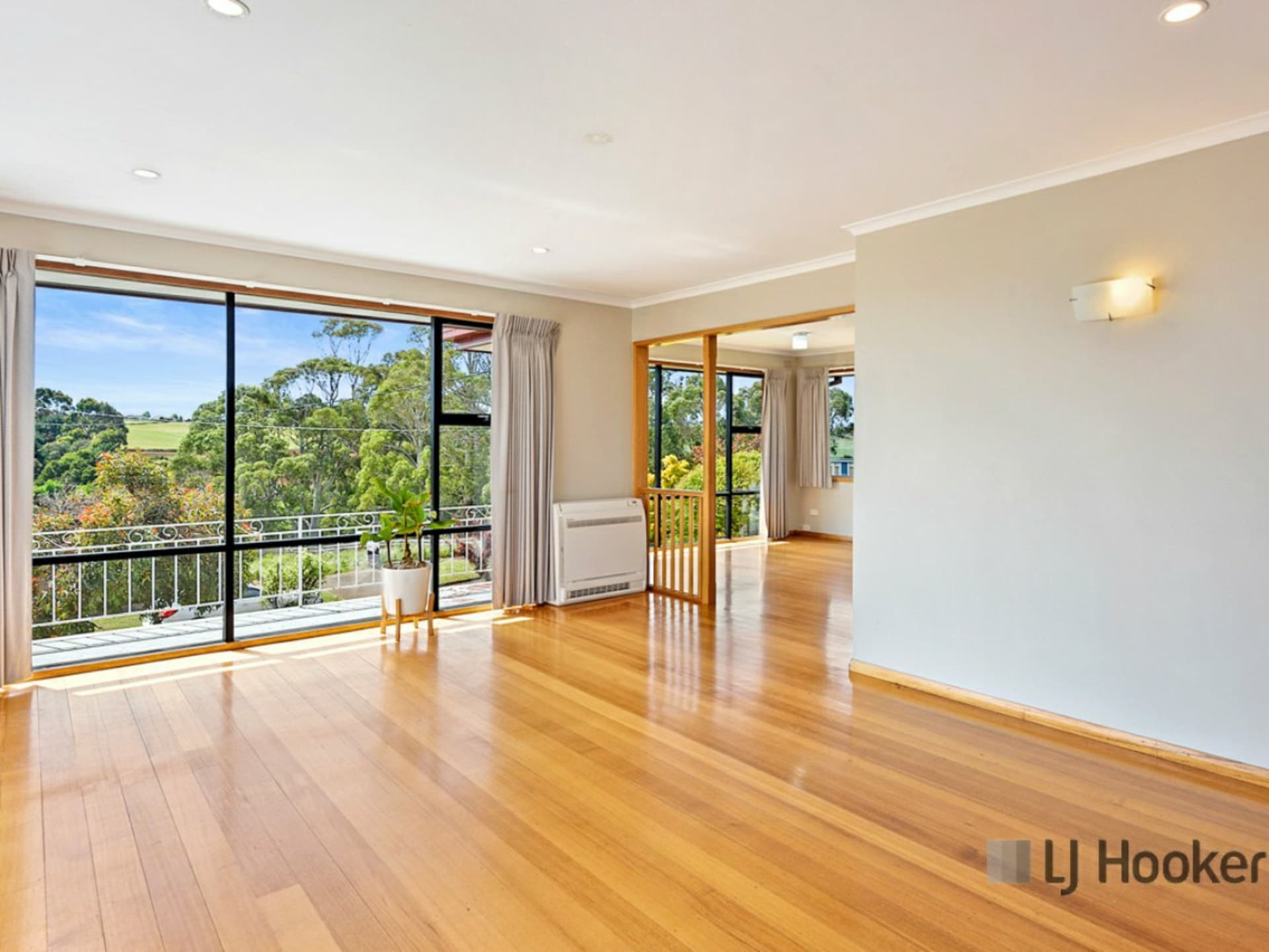 94 Bel, East Devonport - Thumbnail 4