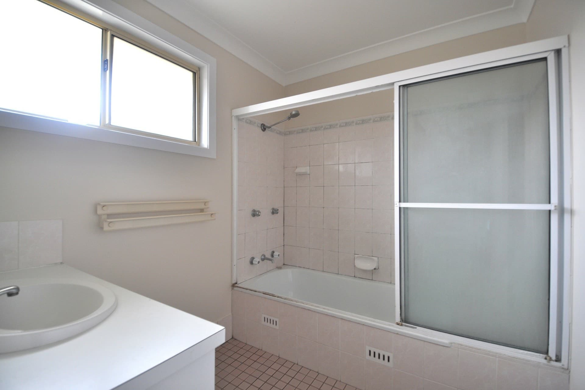 8/25 Waratah Street East Gosford NSW, East Gosford - Thumbnail 5