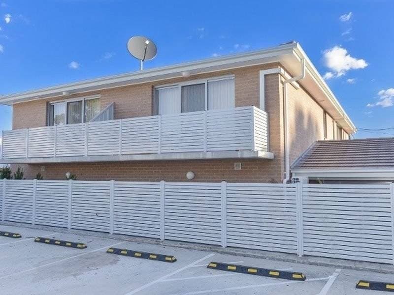 8/65A Webb Street East Gosford NSW, East Gosford - Image 1
