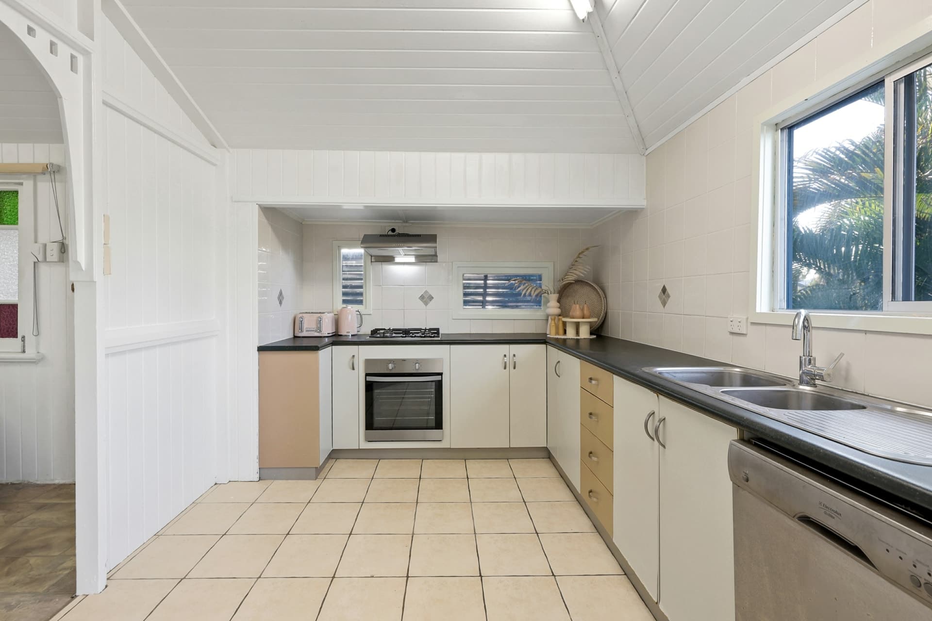 8 Harvison Street East Mackay QLD, East Mackay - Thumbnail 5