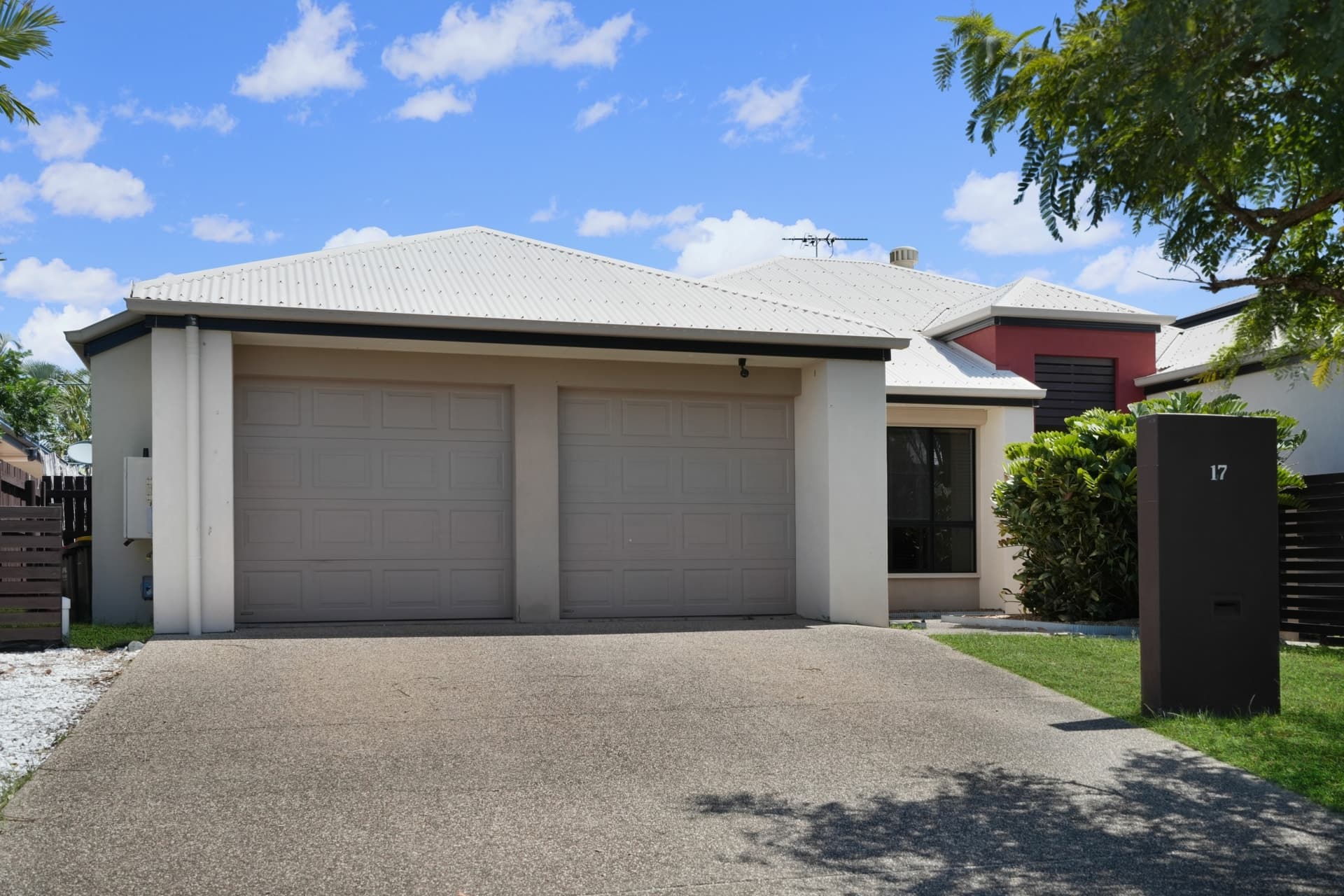17 Kippen Street East Mackay QLD, East Mackay - Image 1