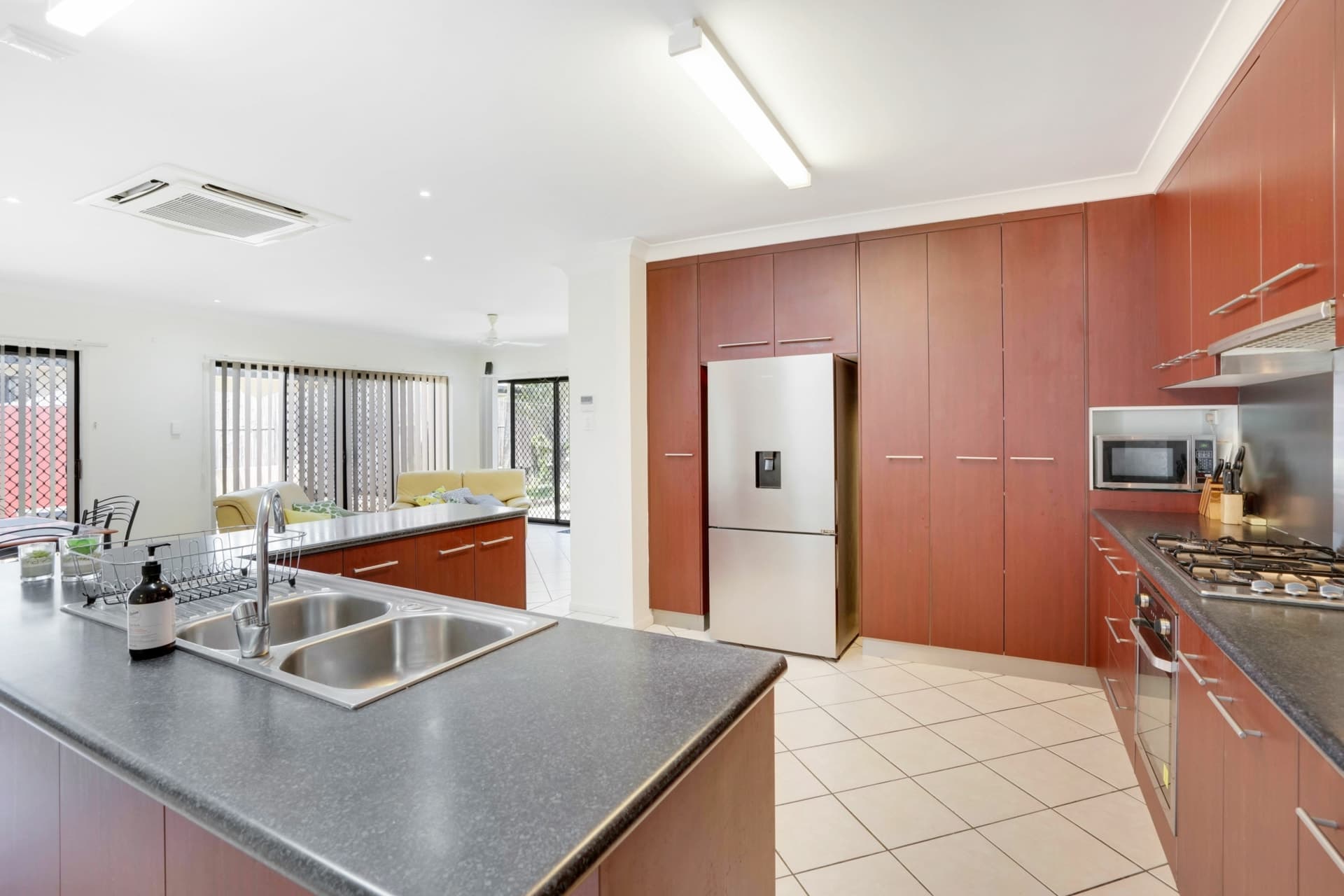 17 Kippen Street East Mackay QLD, East Mackay - Thumbnail 3