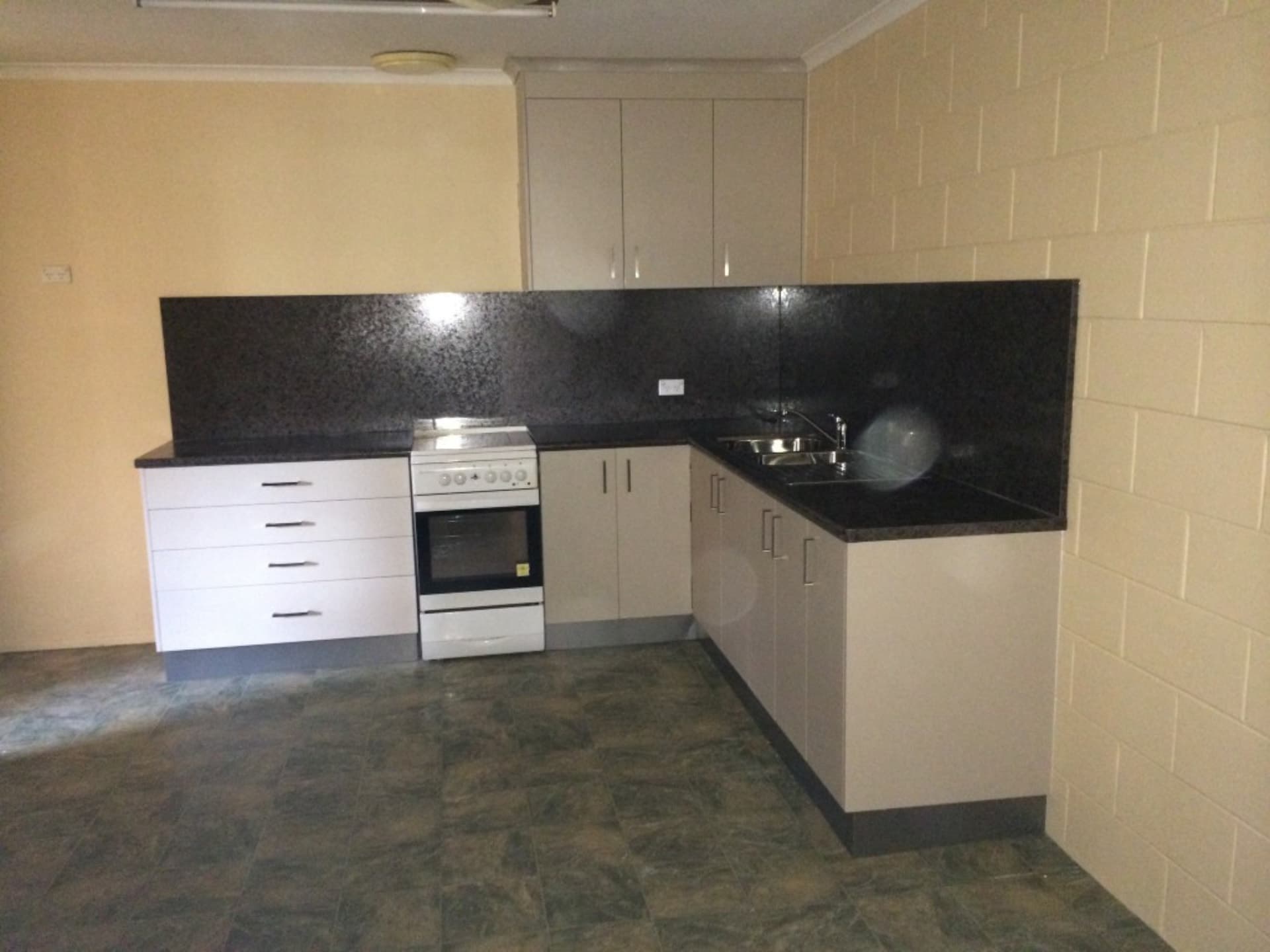 3/10 Creal Street East Mackay QLD, East Mackay - Thumbnail 3