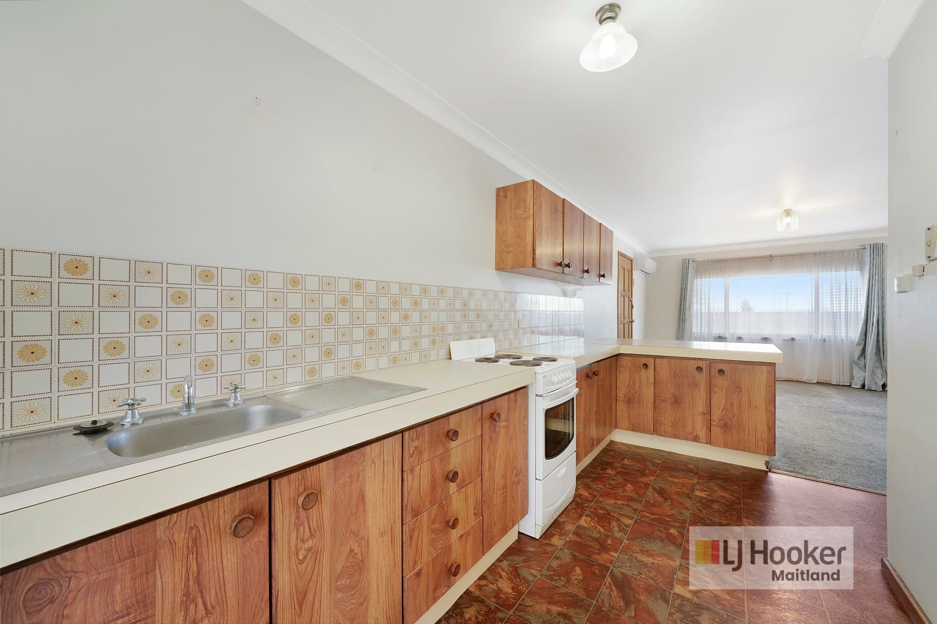 2/6 Glover Street East Maitland NSW, East Maitland - Thumbnail 4