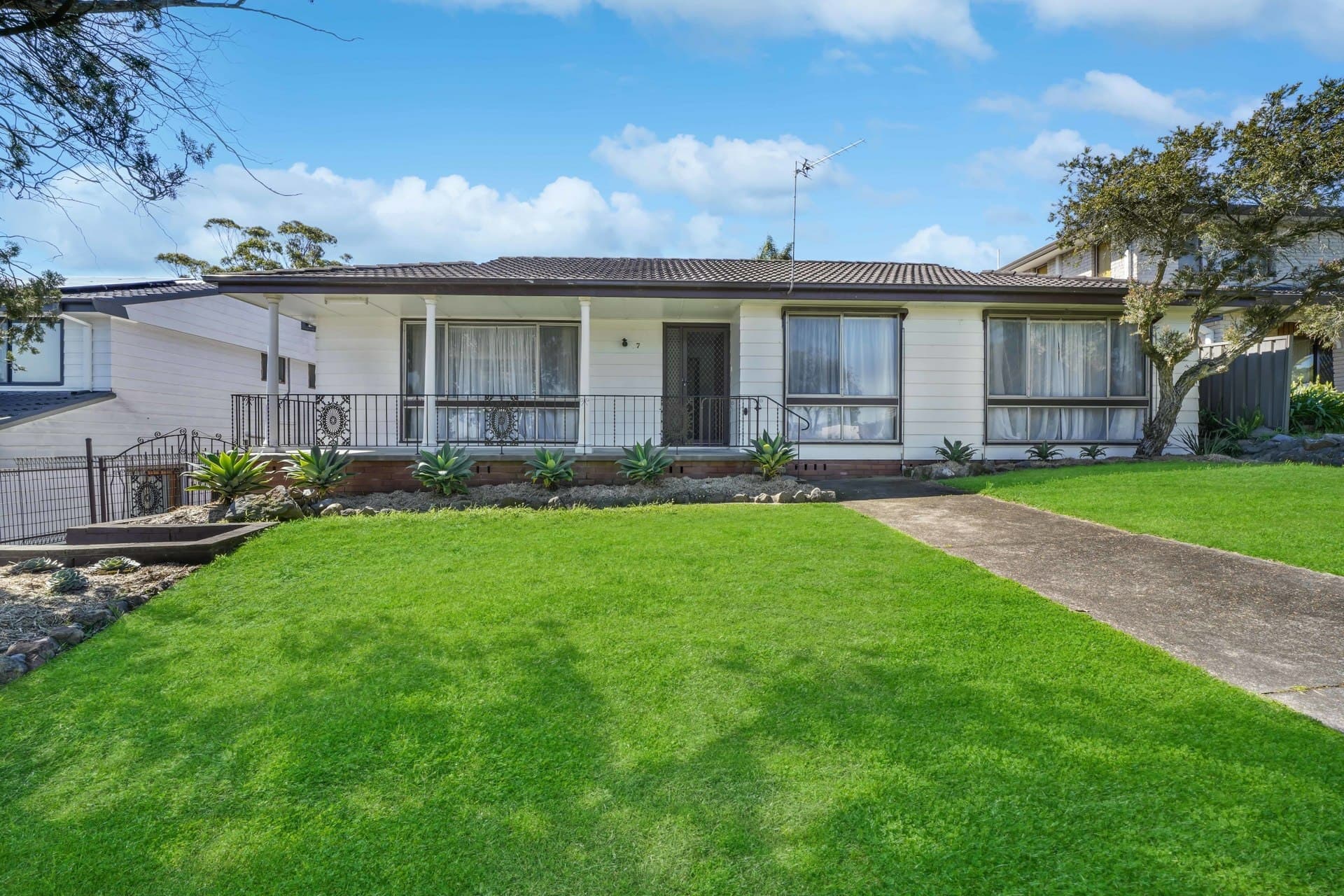 7 Vista Parade East Maitland NSW, East Maitland - Image 1