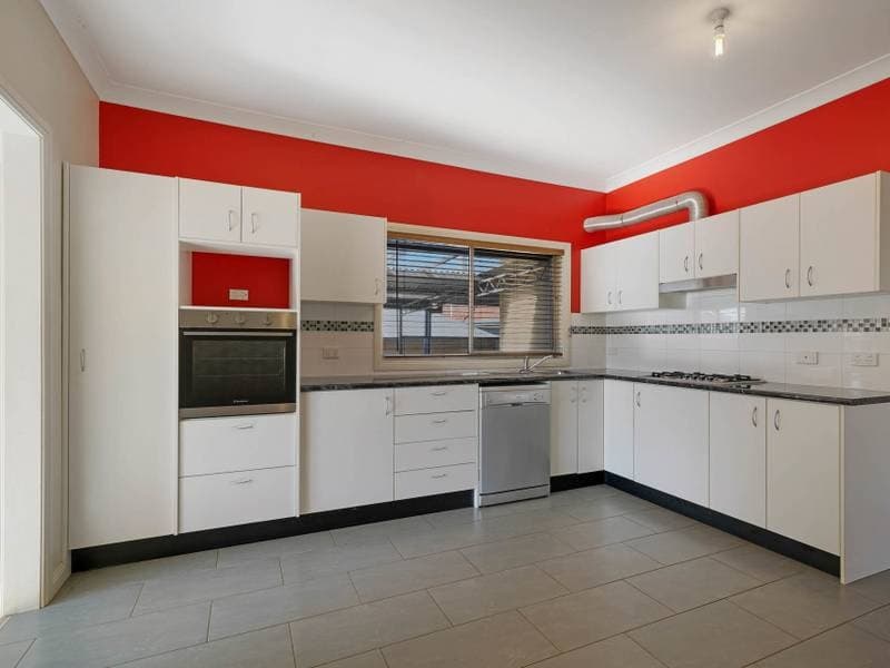 215 George Street East Maitland NSW, East Maitland - Thumbnail 3
