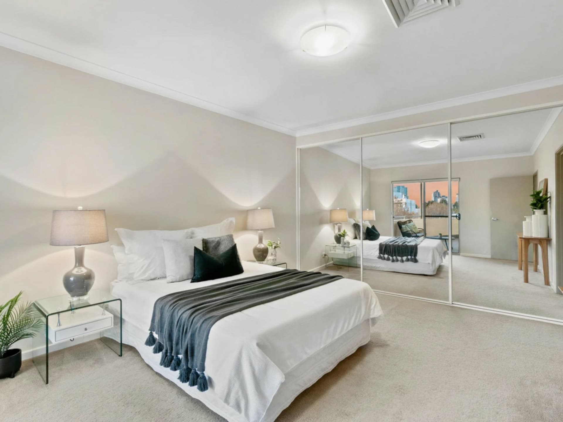 24/32 Fielder Street East Perth WA, East Perth - Image 1