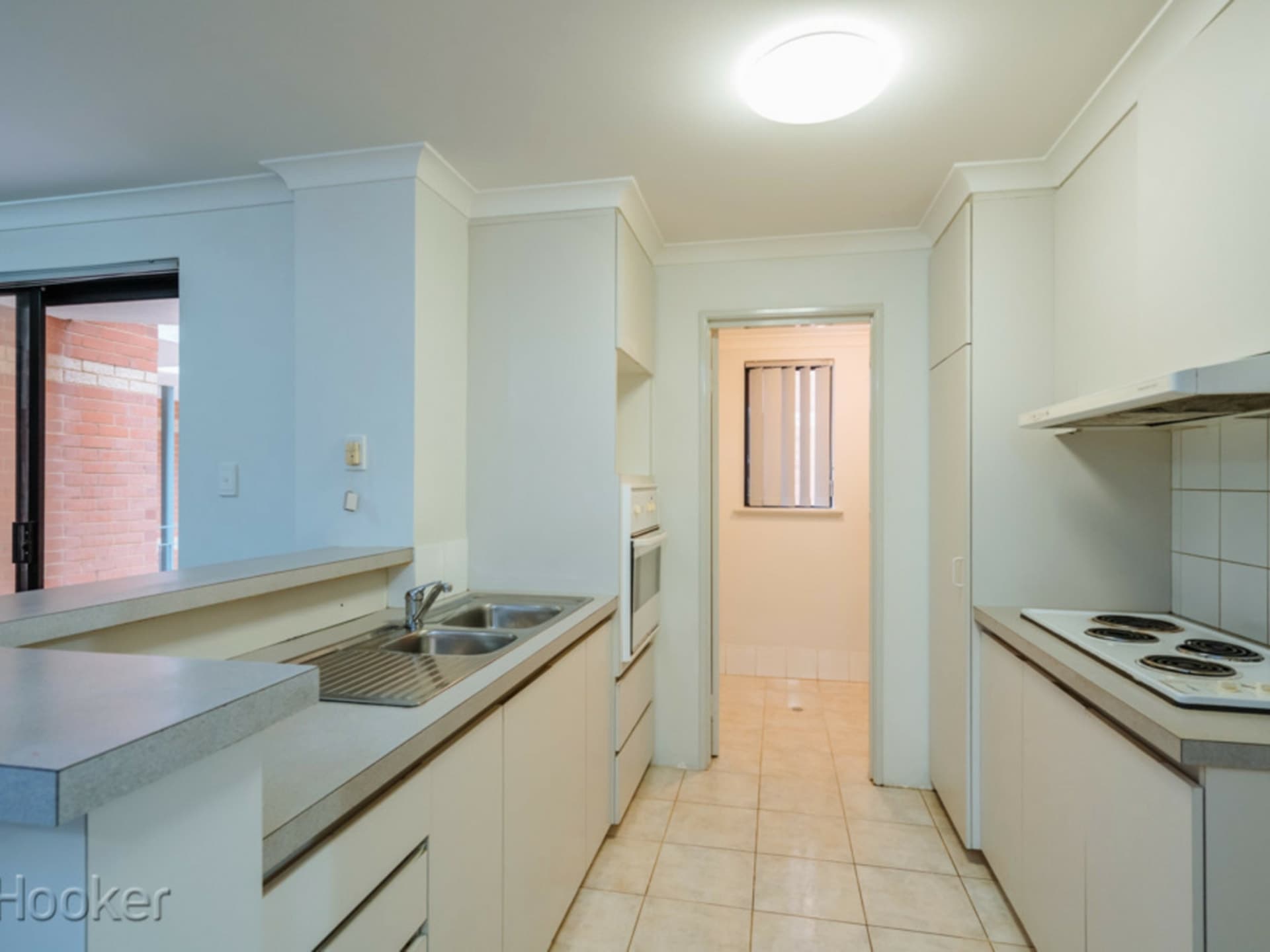 2/23 Wellington Street East Perth WA, East Perth - Thumbnail 2