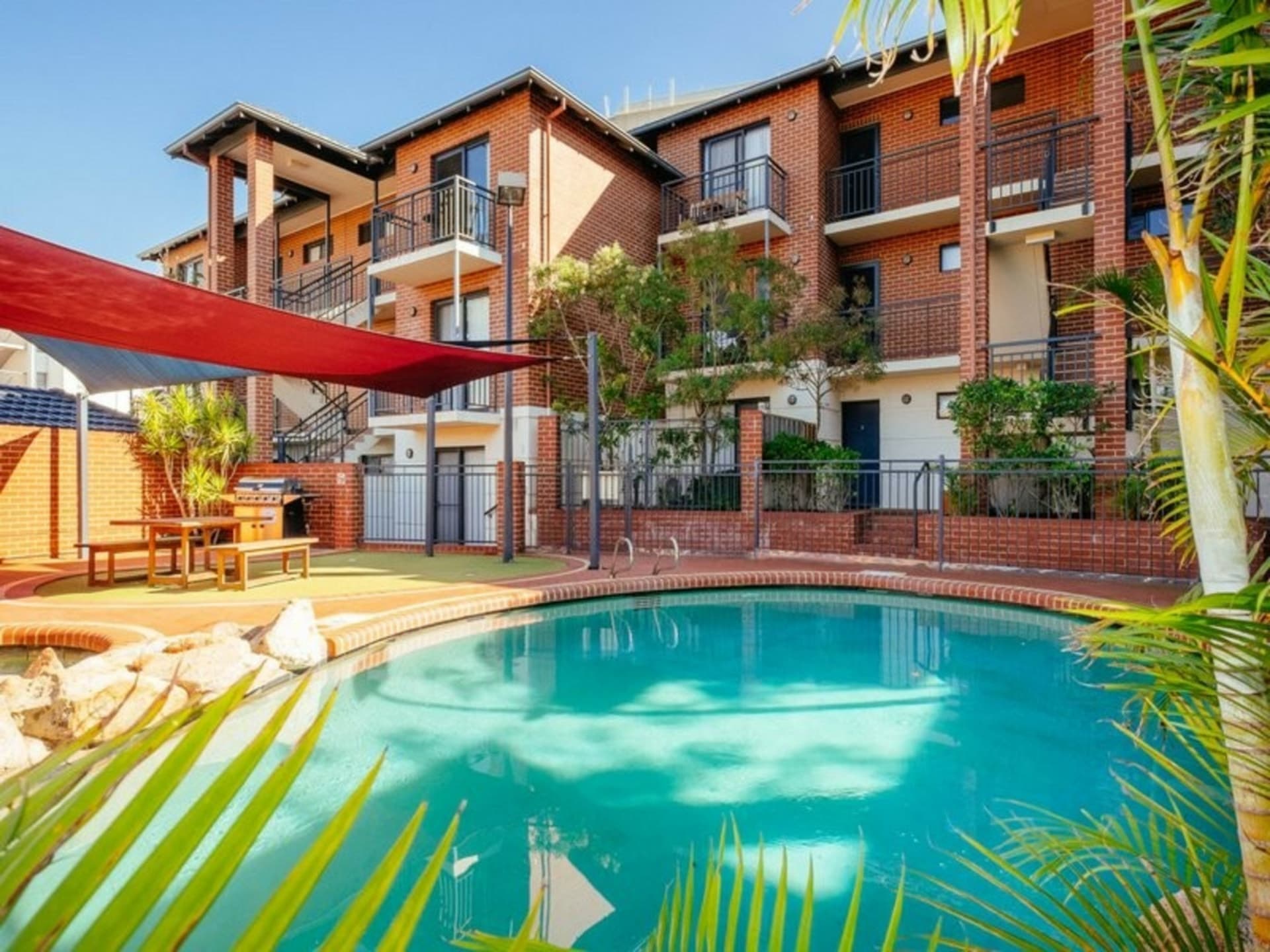 19/7 Bronte Street East Perth WA, East Perth - Image 1