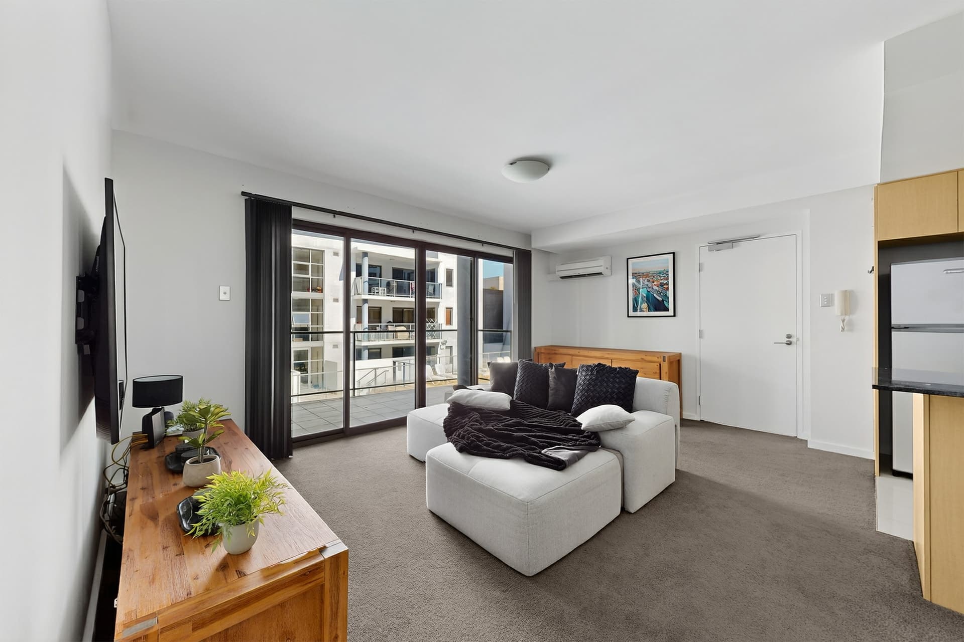 21/188 Adelaide Terrace East Perth WA, East Perth - Thumbnail 3