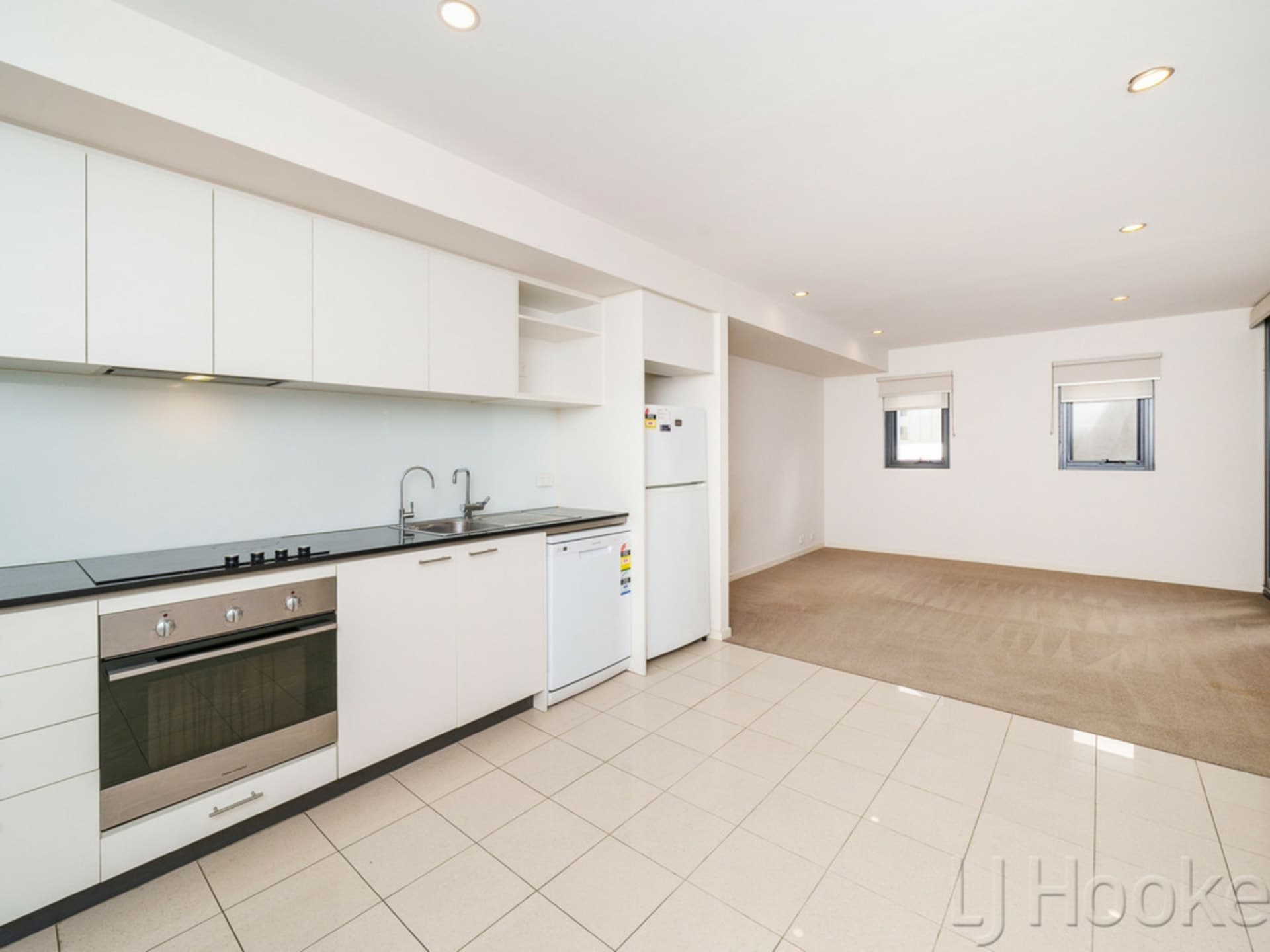 15/208 Adelaide Terrace East Perth WA, East Perth - Thumbnail 4
