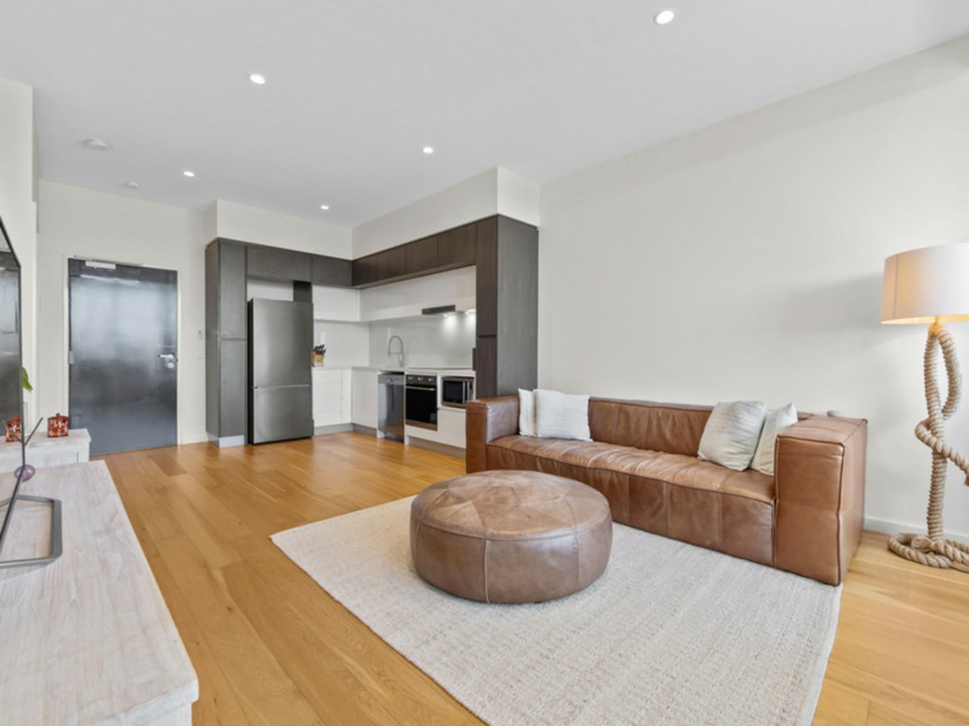 504/9 Tully Road East Perth WA, East Perth - Thumbnail 3