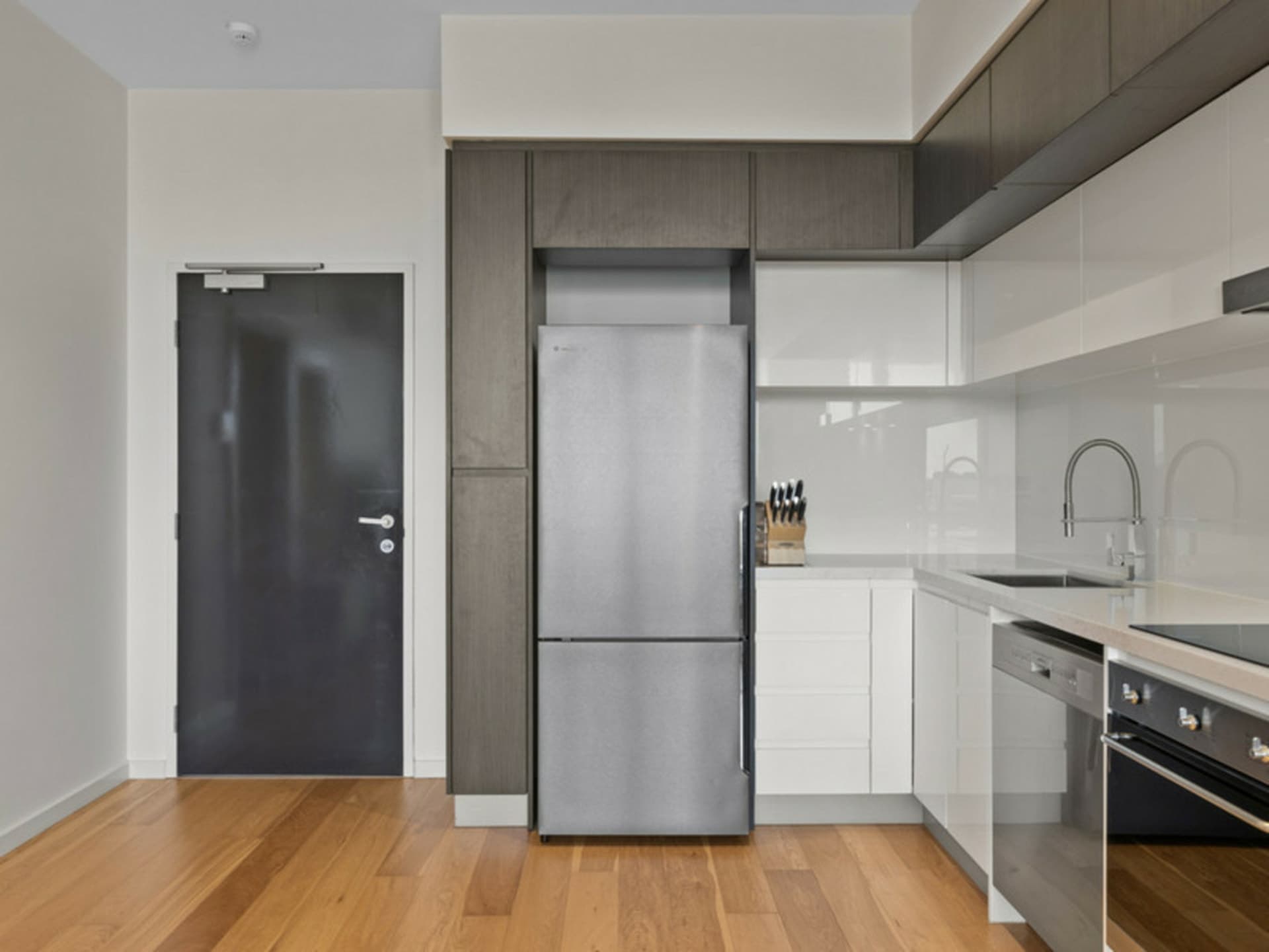 504/9 Tully Road East Perth WA, East Perth - Thumbnail 6