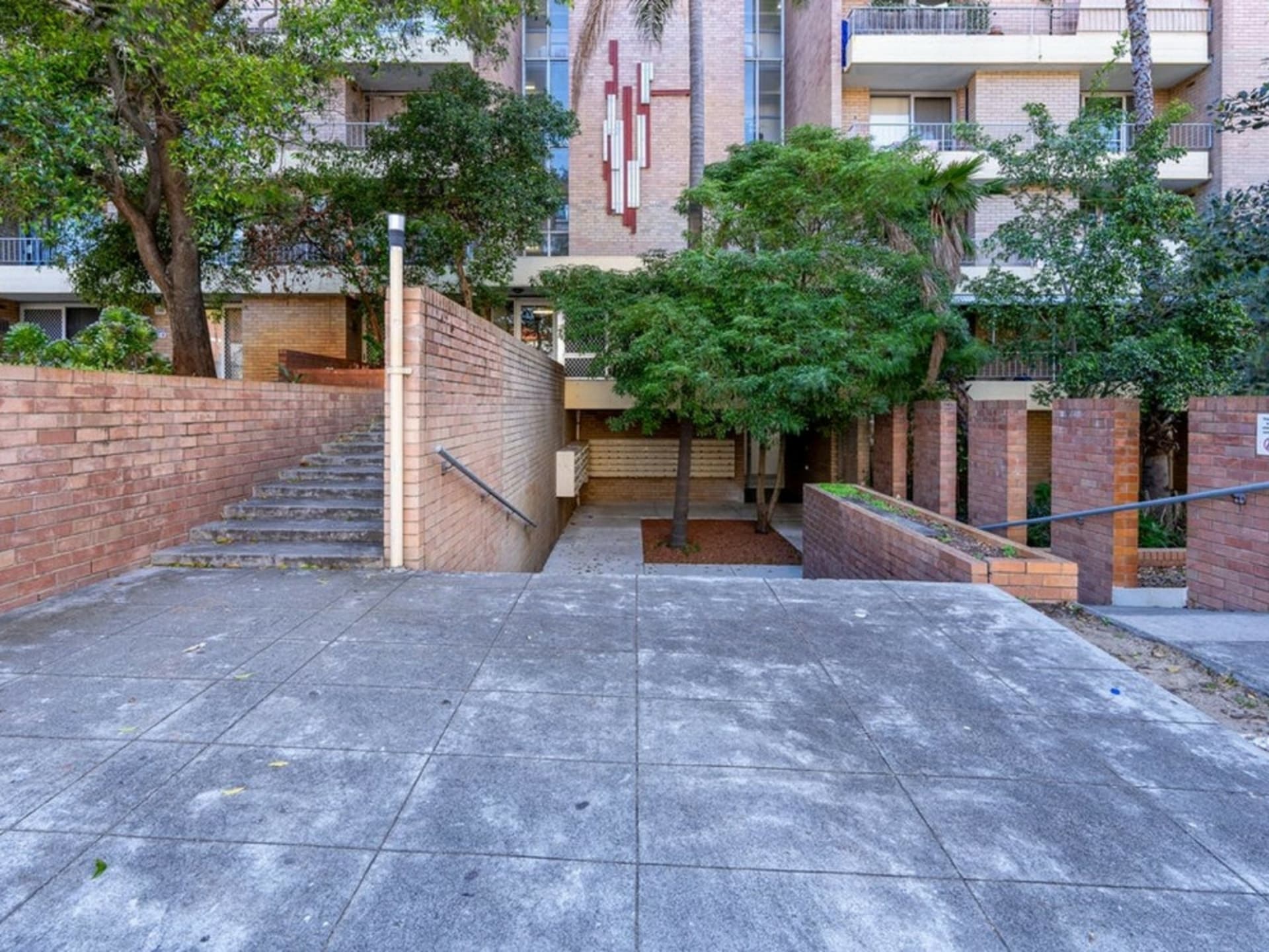 605/112, East Perth - Image 1