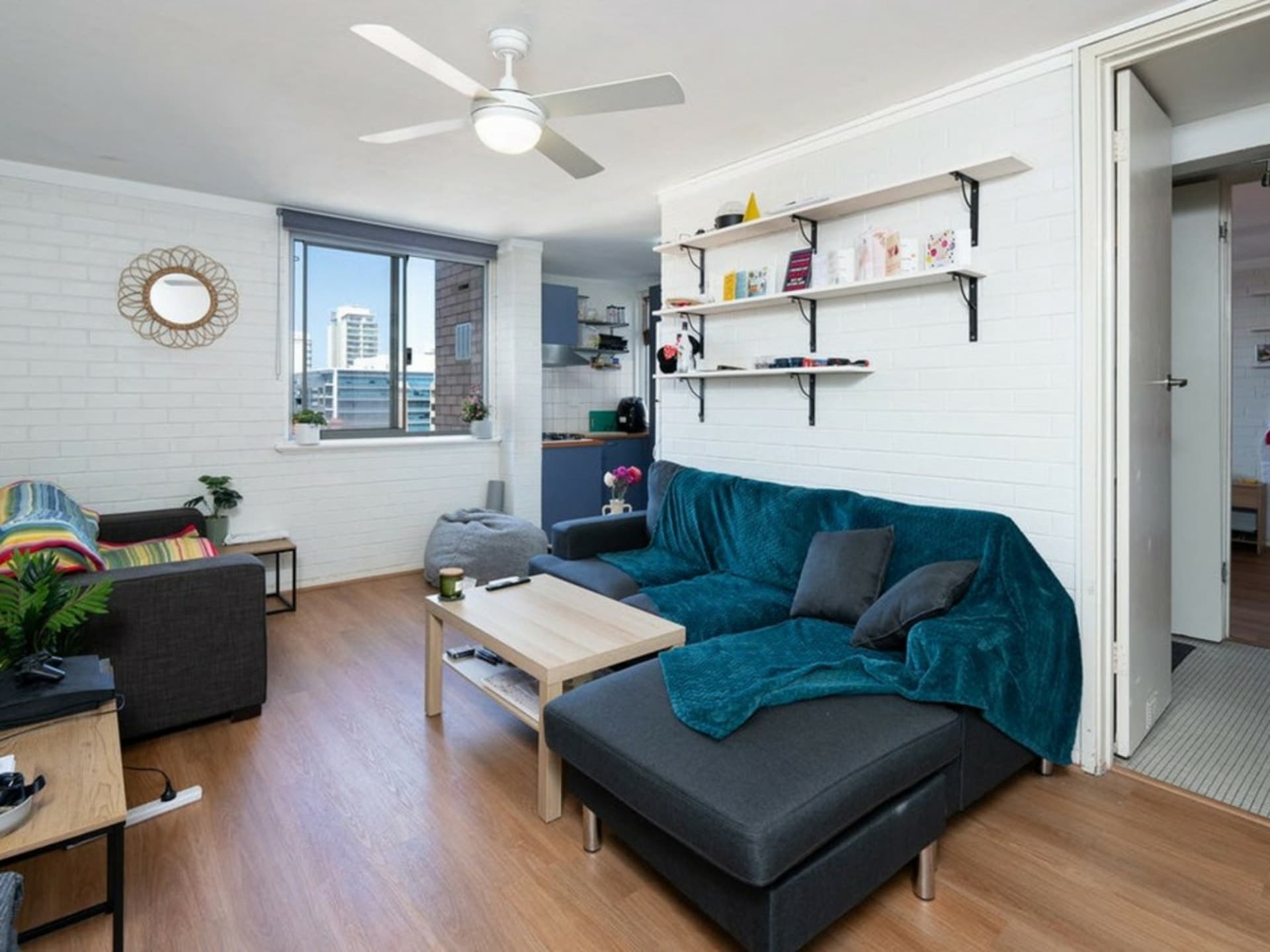 605/112, East Perth - Thumbnail 4