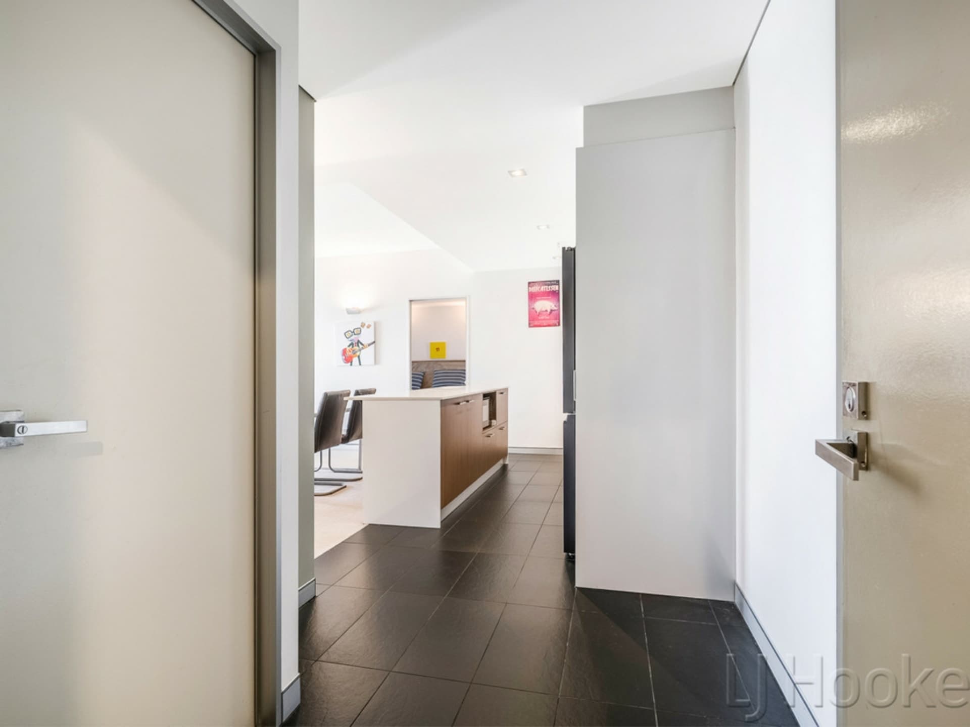 92/148 Adelaide Terrace East Perth WA, East Perth - Thumbnail 2