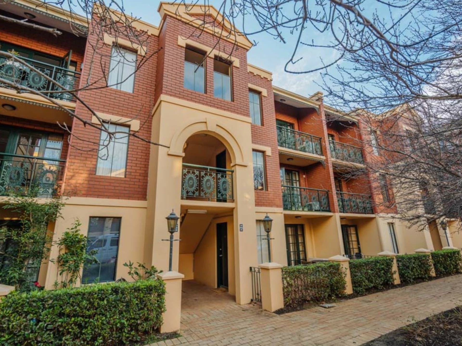 39/99, East Perth - Thumbnail 6