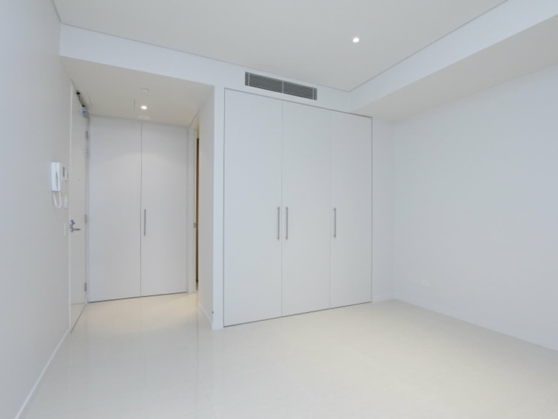 1006/8, East Perth - Thumbnail 3