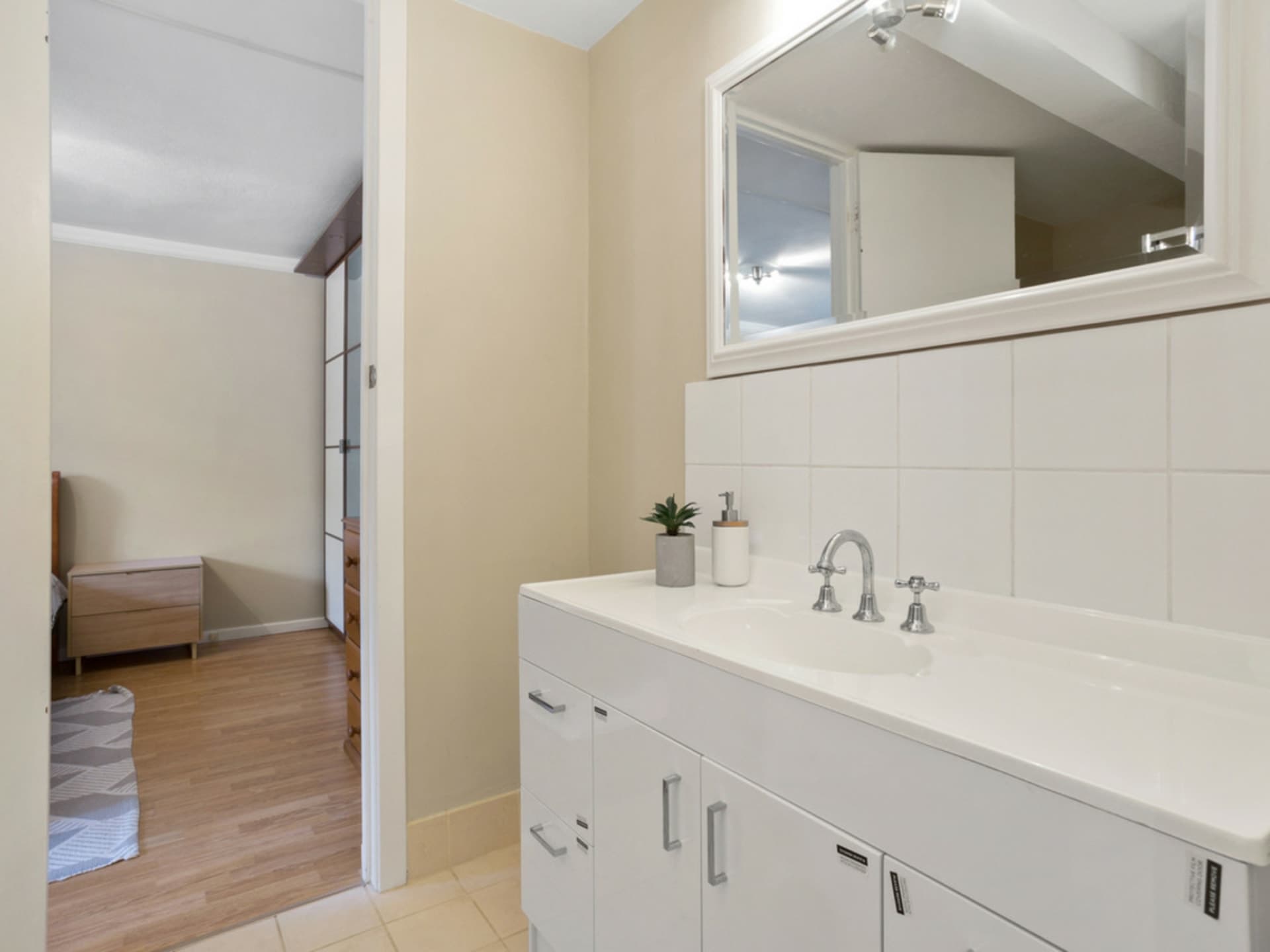 117/112, East Perth - Thumbnail 8
