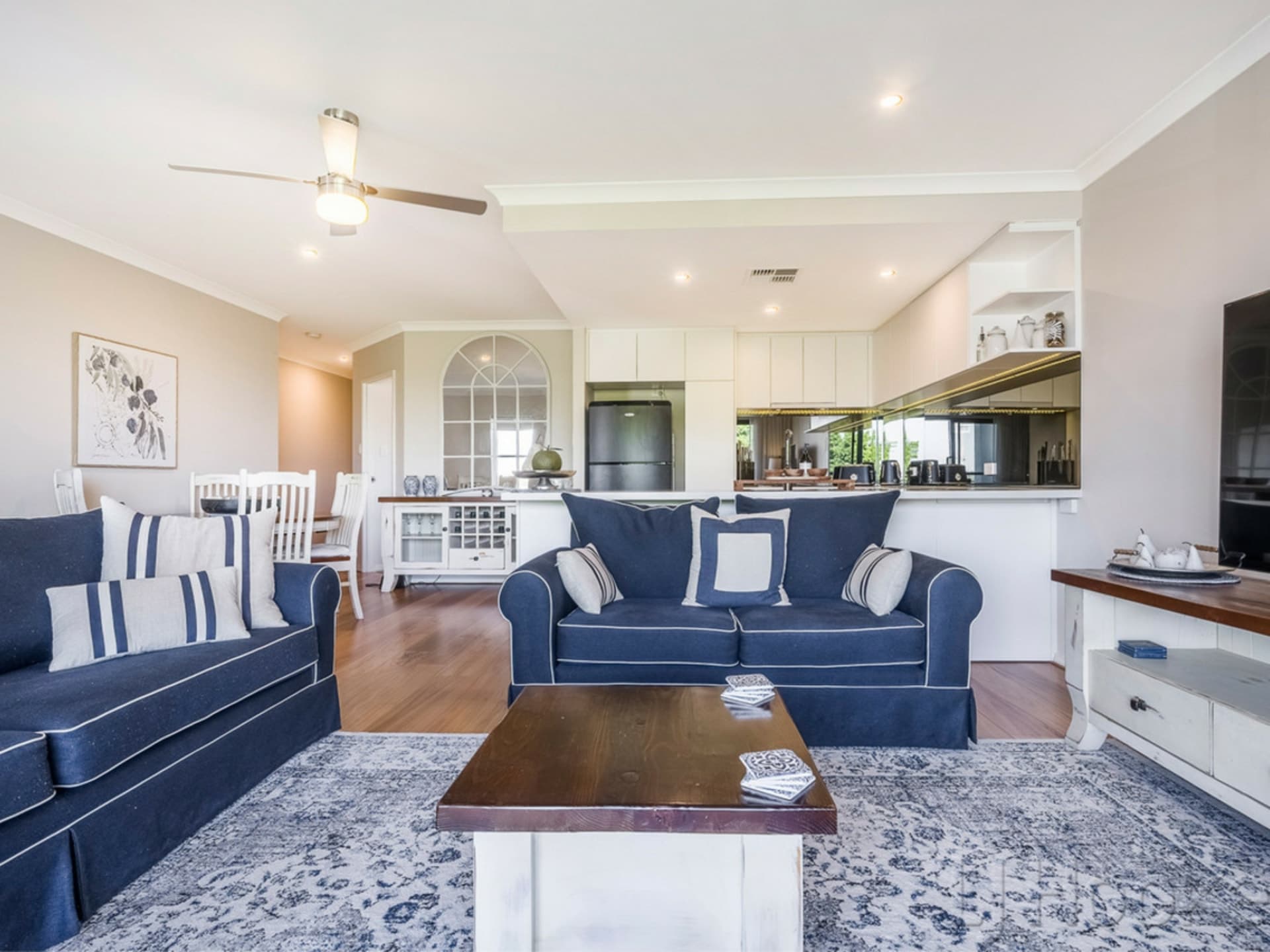 6/14 Waterloo Crescent East Perth WA, East Perth - Thumbnail 2