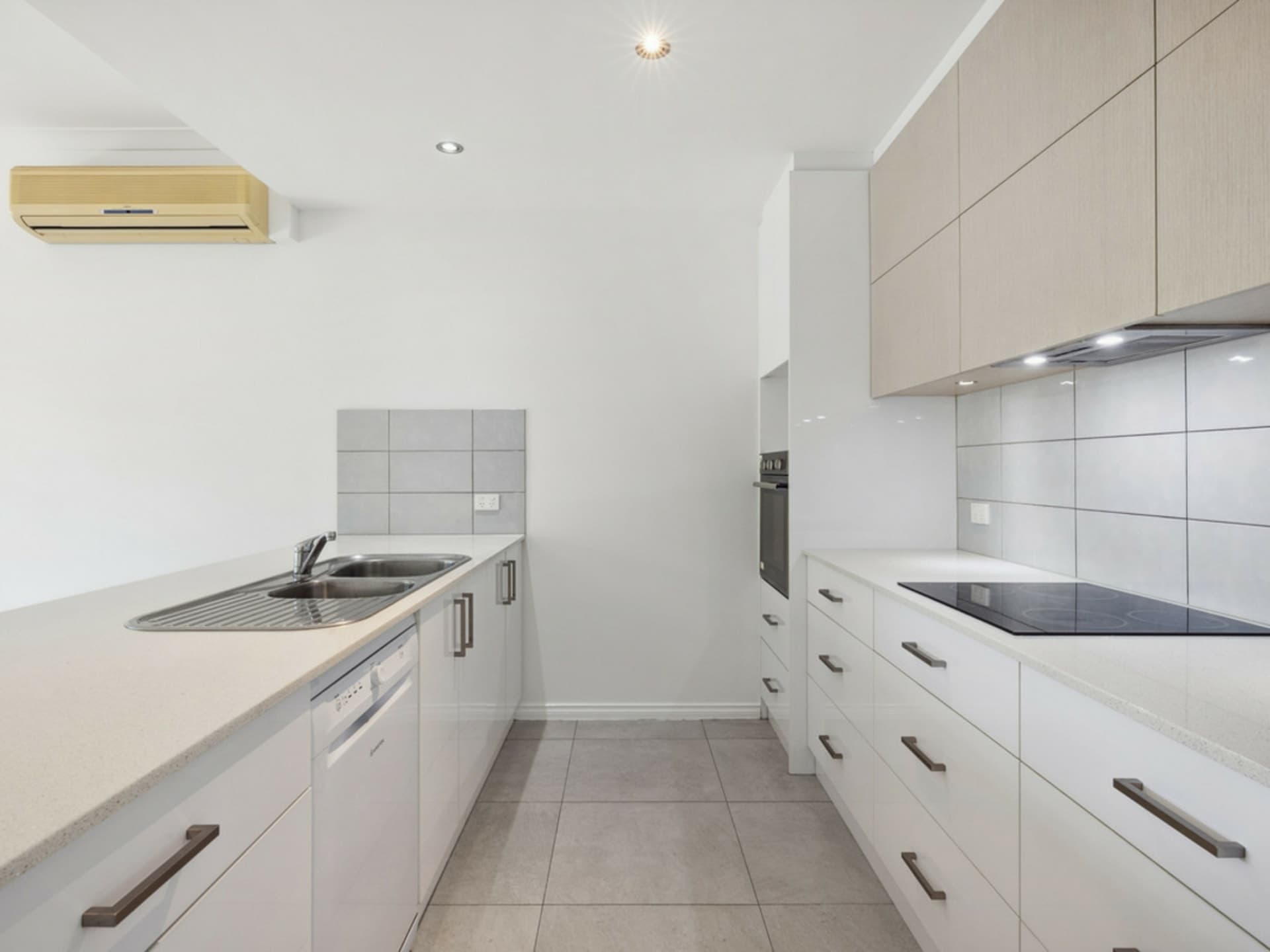 1/14 Waterloo Crescent East Perth WA, East Perth - Thumbnail 4