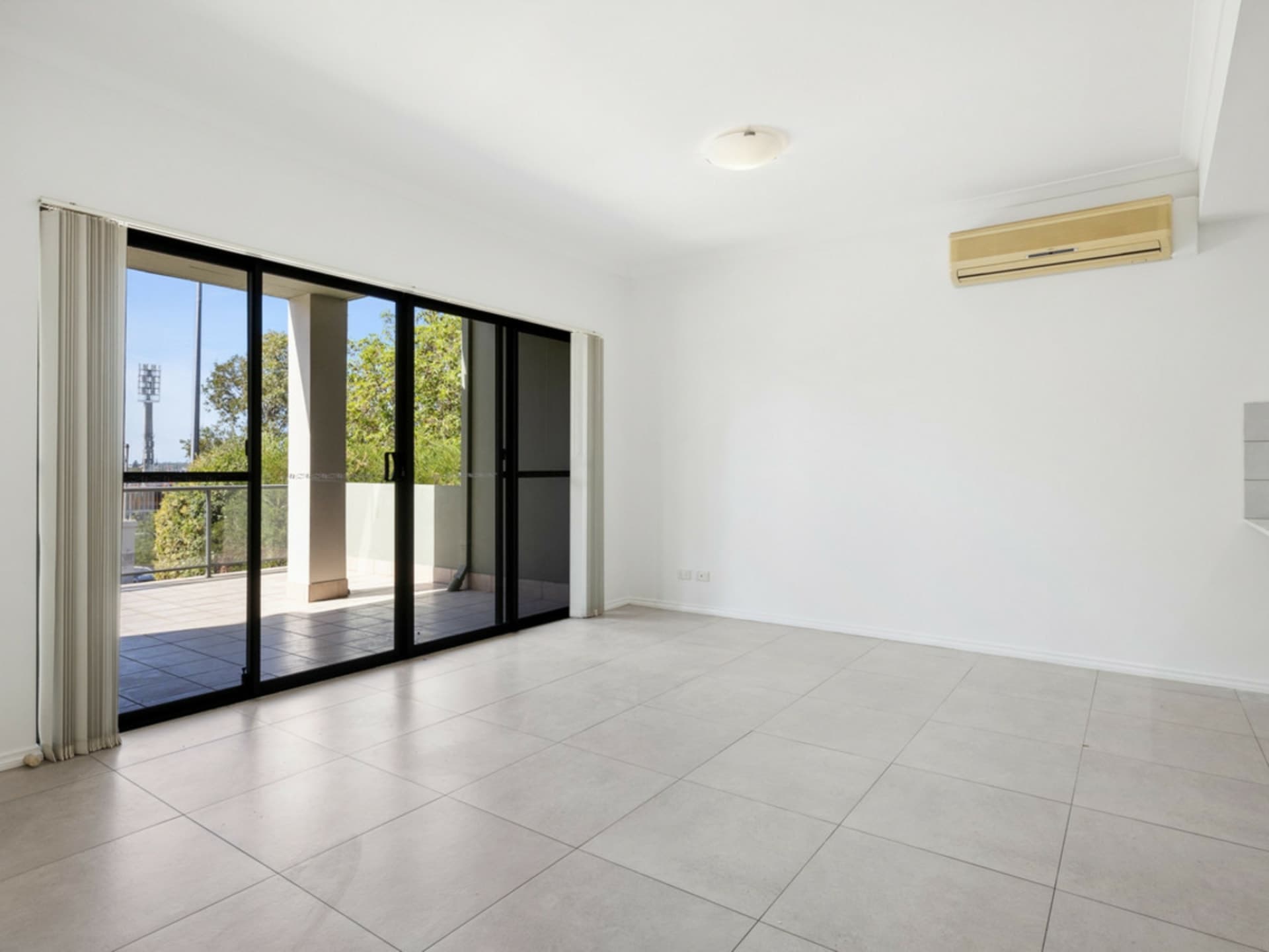 1/14 Waterloo Crescent East Perth WA, East Perth - Thumbnail 6