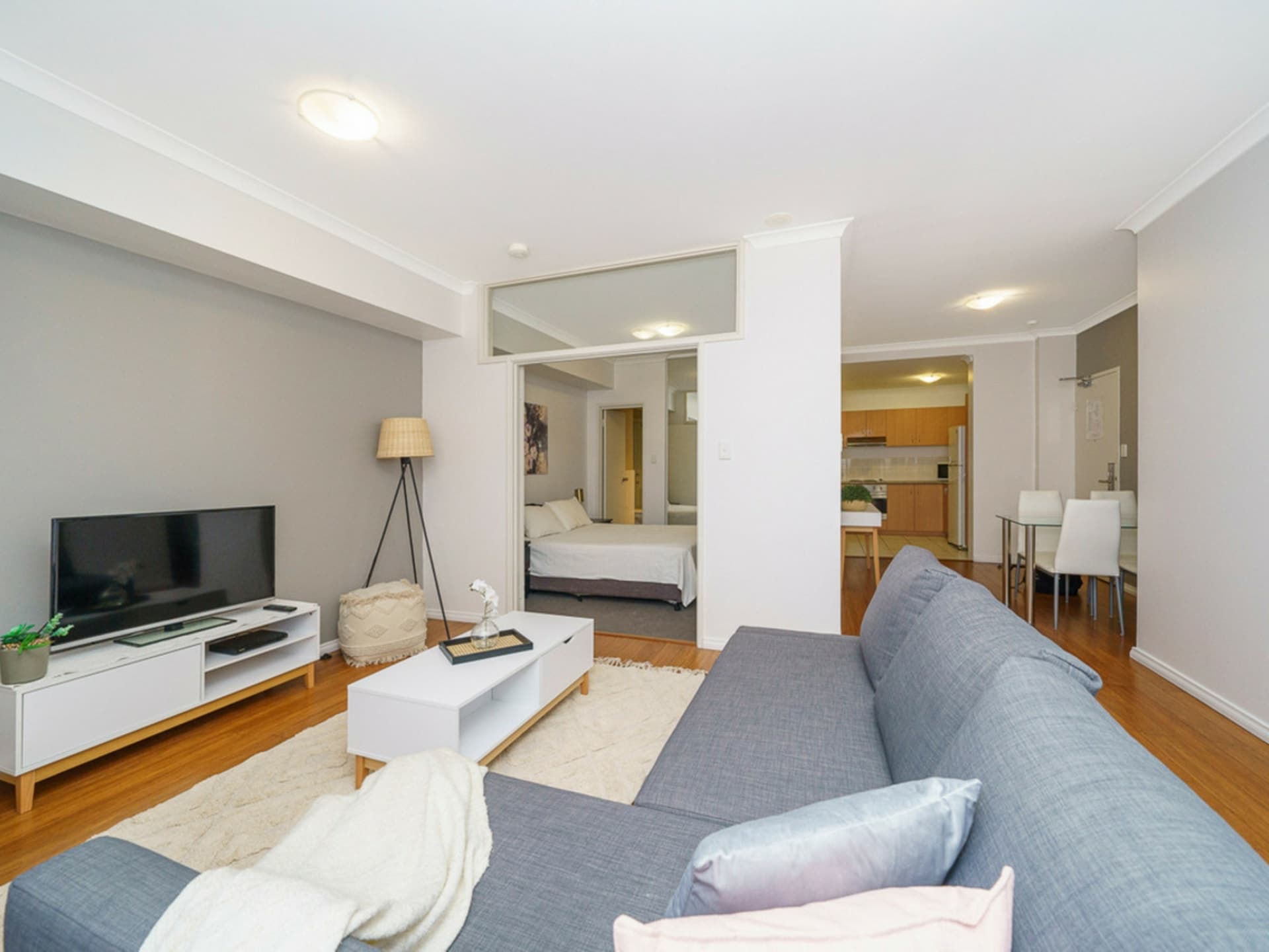 33/190 Hay Street East Perth WA, East Perth - Thumbnail 2