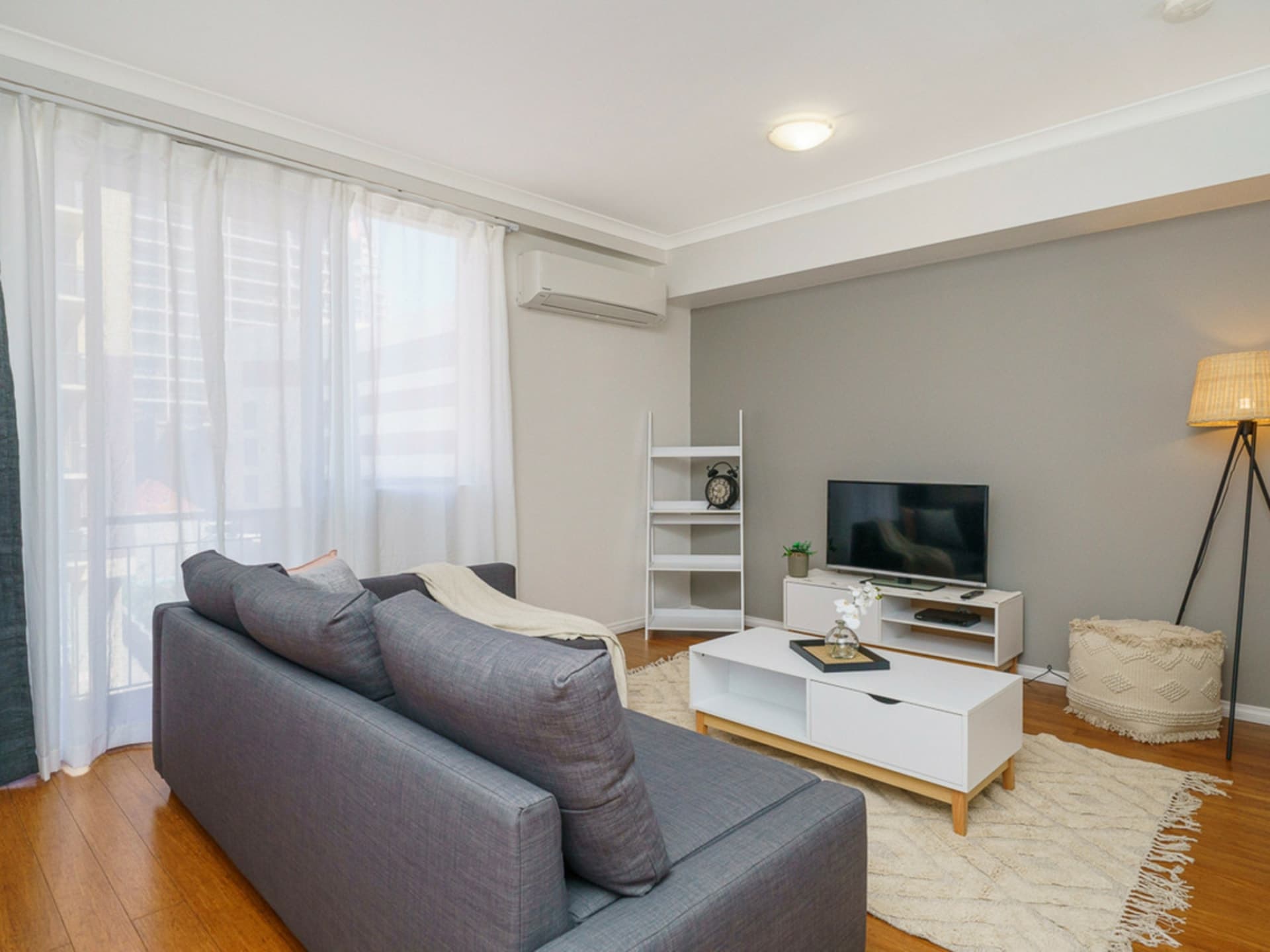 33/190 Hay Street East Perth WA, East Perth - Thumbnail 3