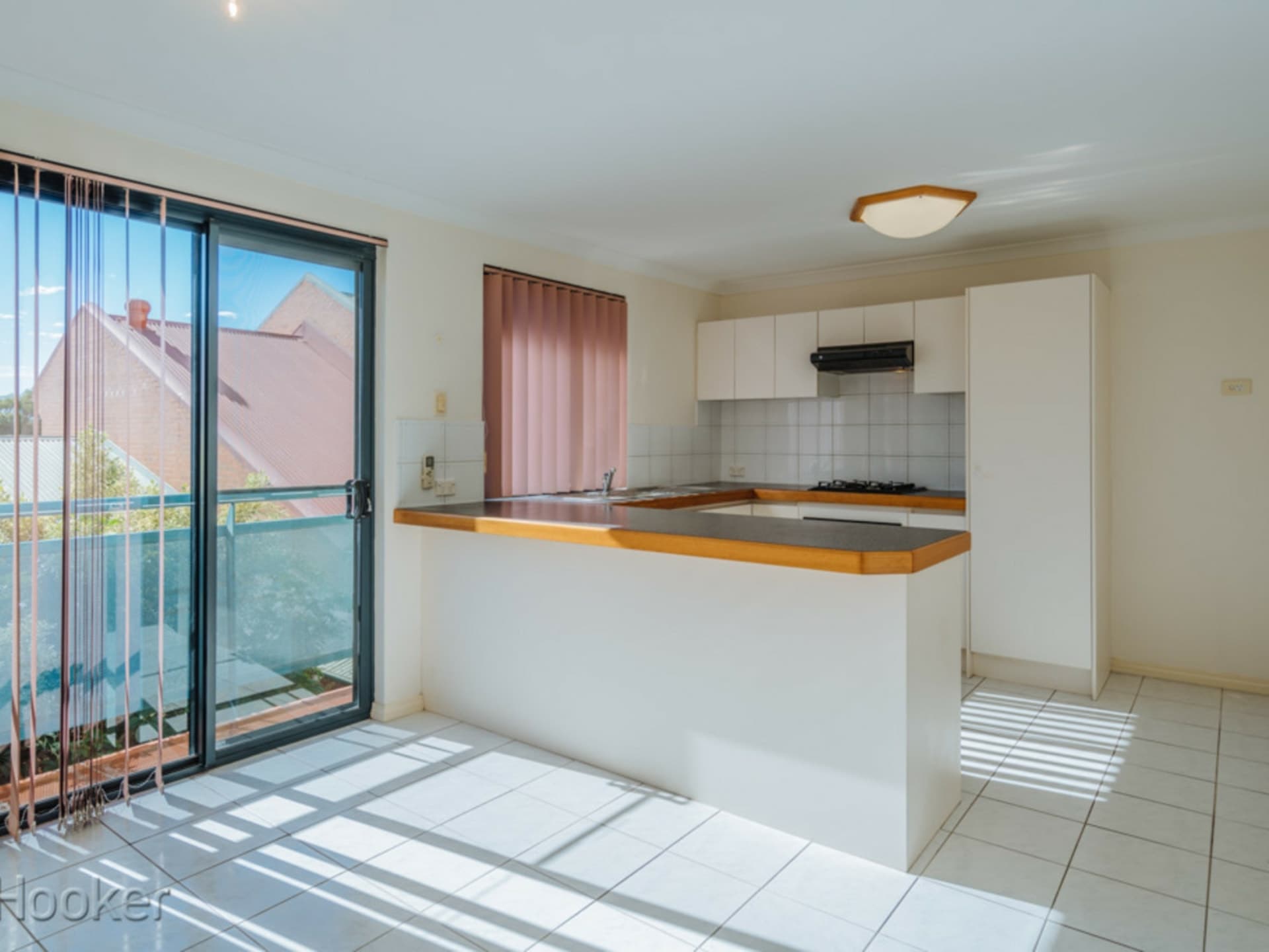 12/30 Bronte Street East Perth WA, East Perth - Thumbnail 2