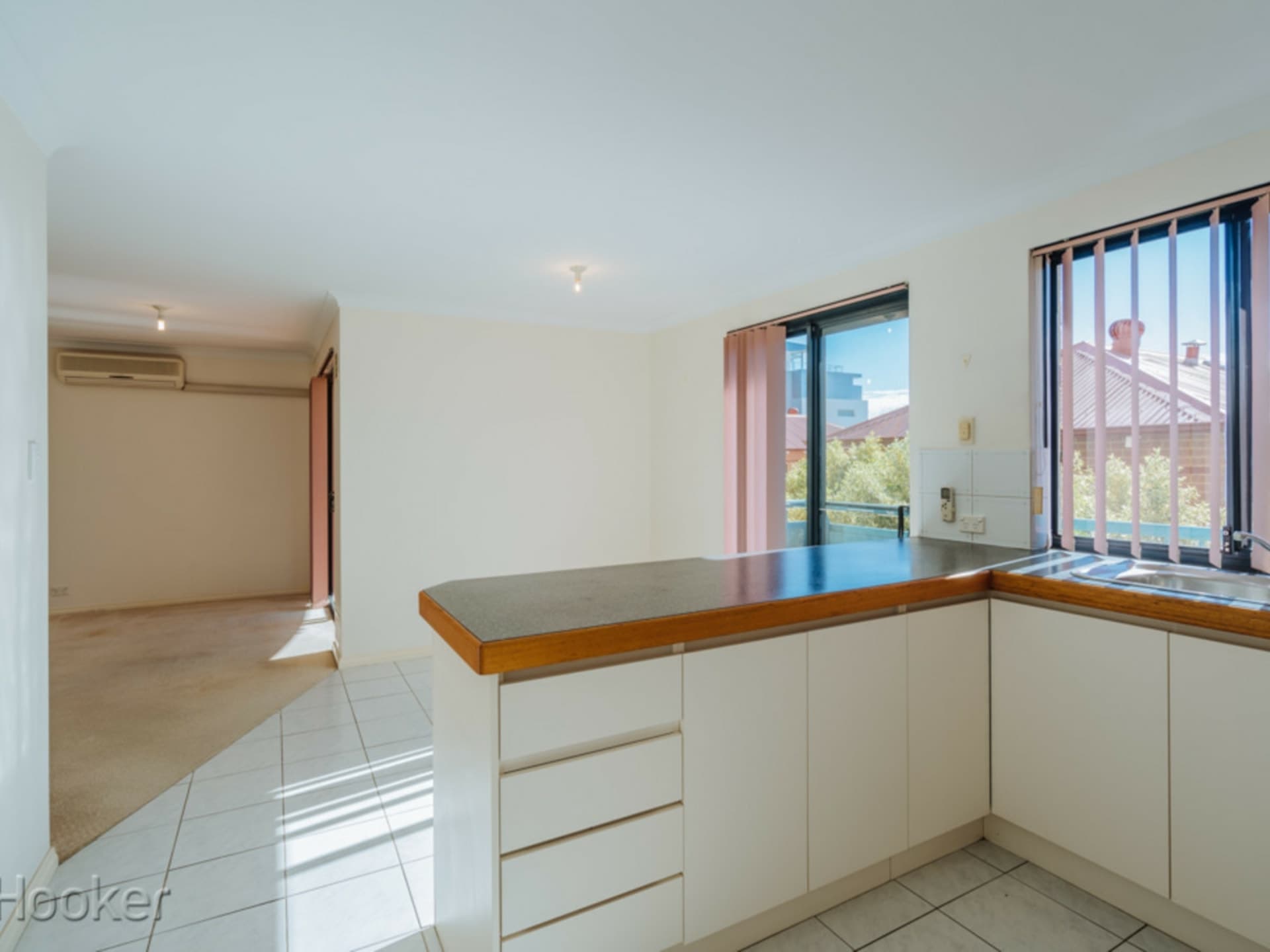 12/30 Bronte Street East Perth WA, East Perth - Thumbnail 4
