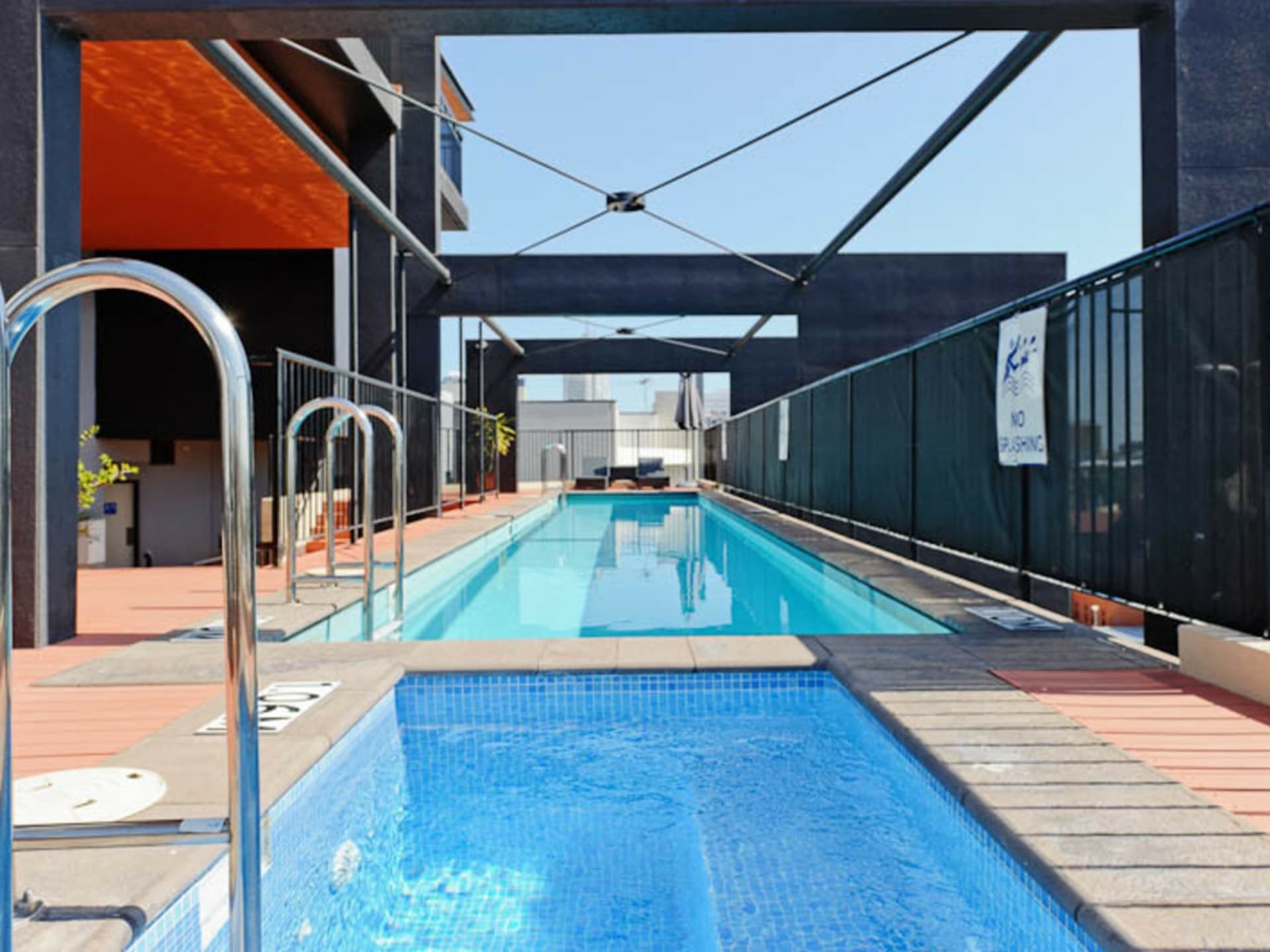 701/251, East Perth - Thumbnail 3