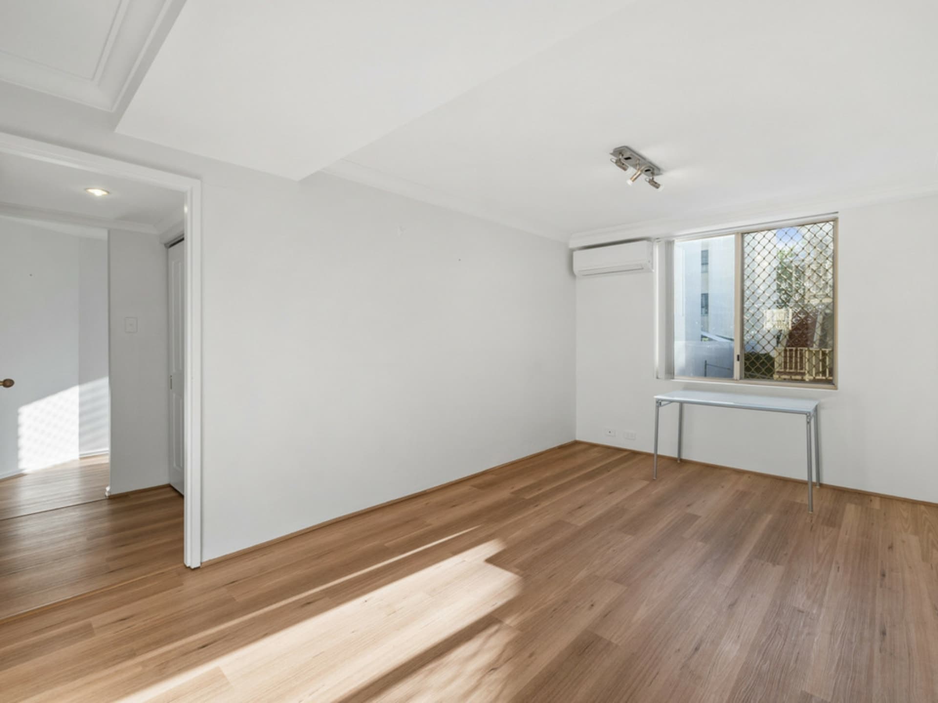 23/22 Nile Street East Perth WA, East Perth - Thumbnail 7