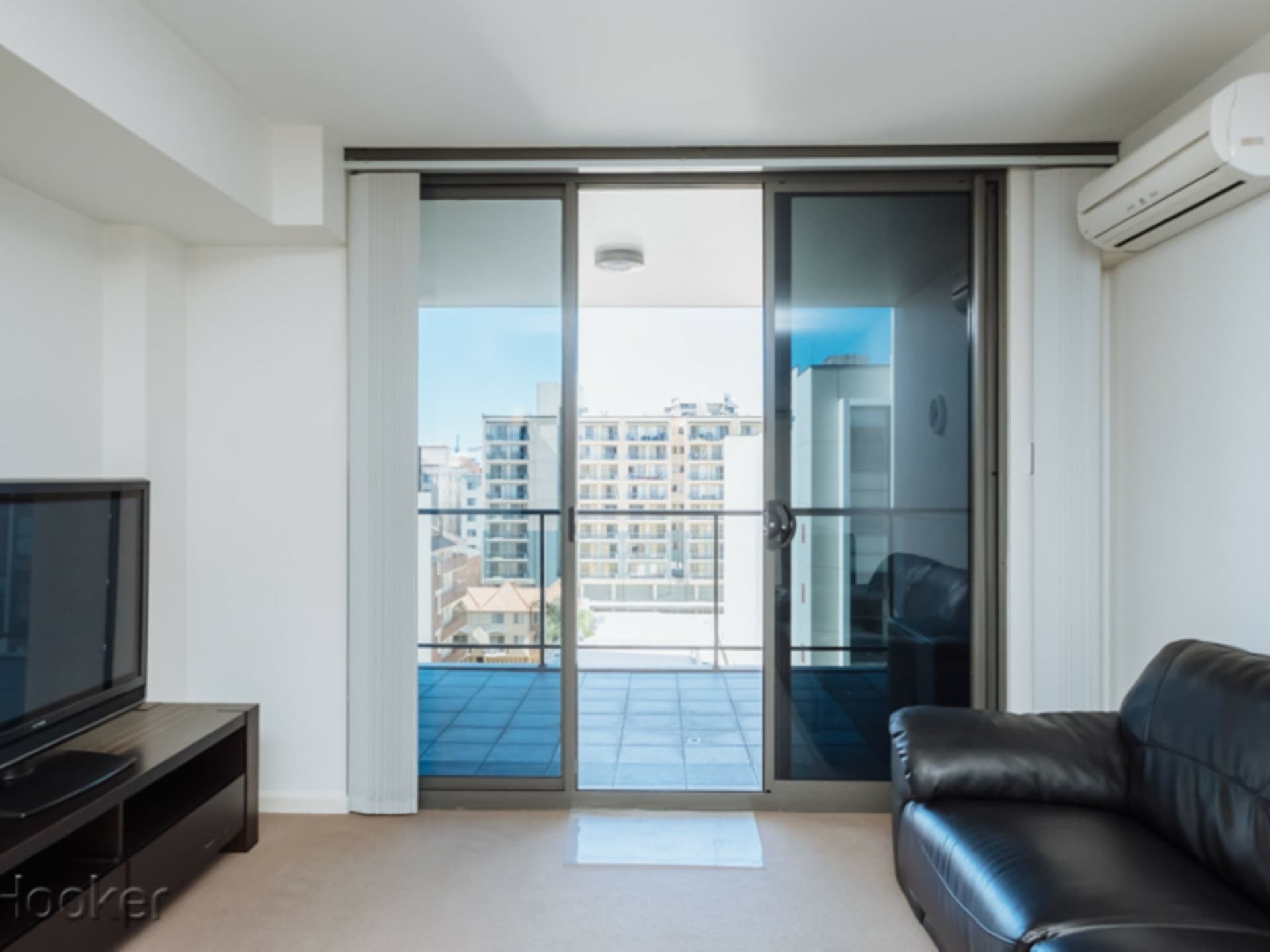 87/131 Adelaide Terrace East Perth WA, East Perth - Thumbnail 3