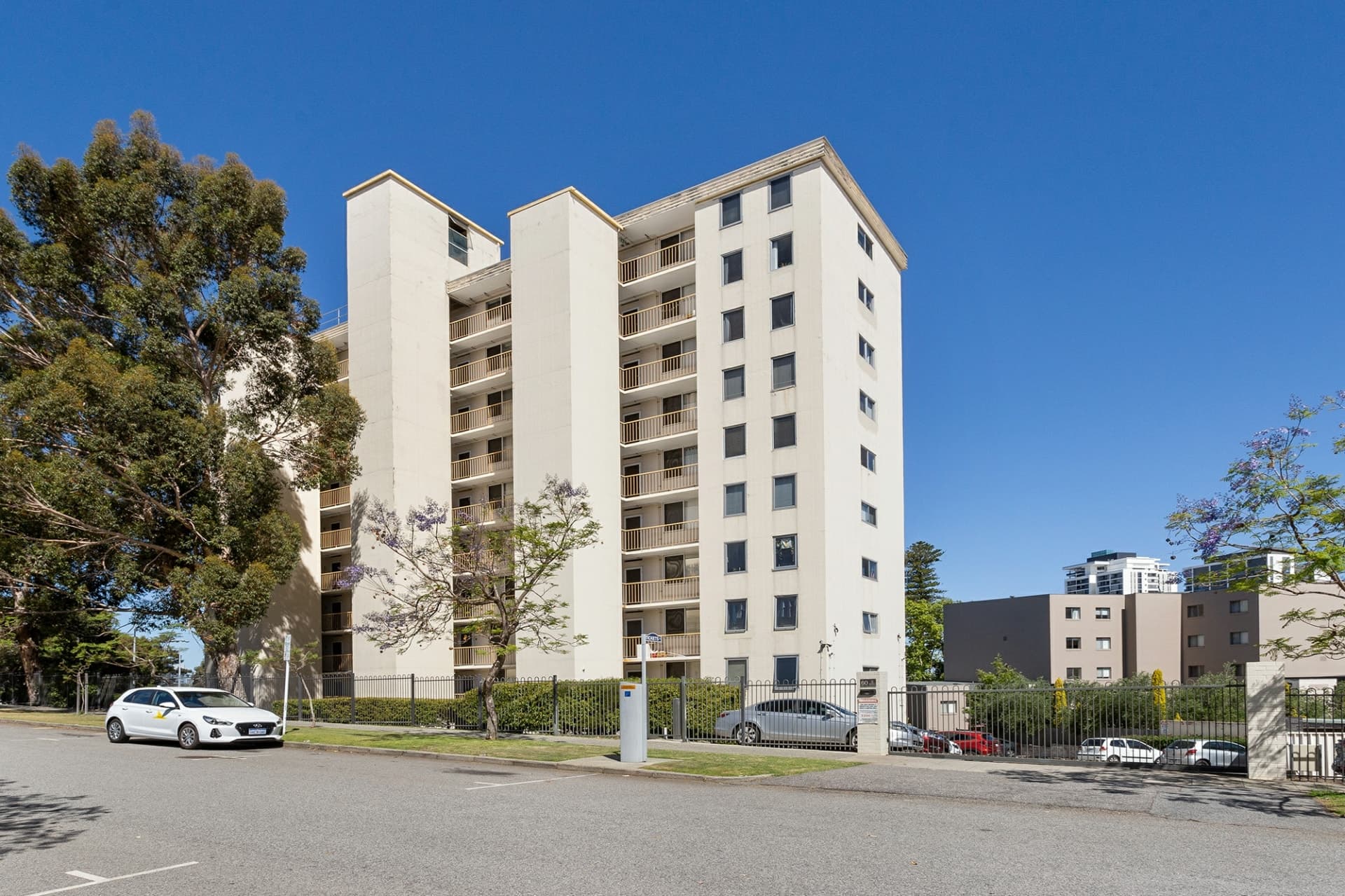 85/60, East Perth - Image 1