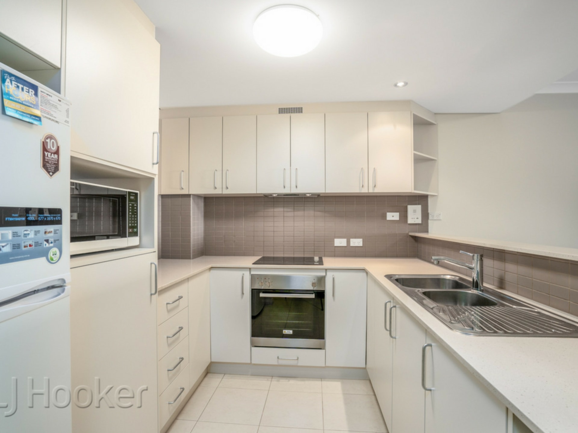 62/18 Wellington Street East Perth WA, East Perth - Thumbnail 4